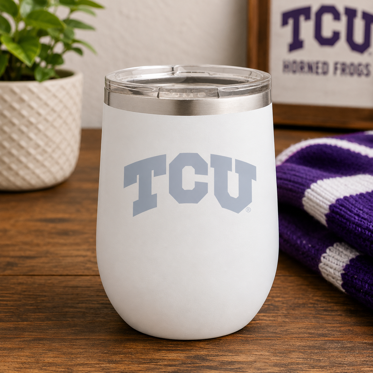tcuwinewht.png