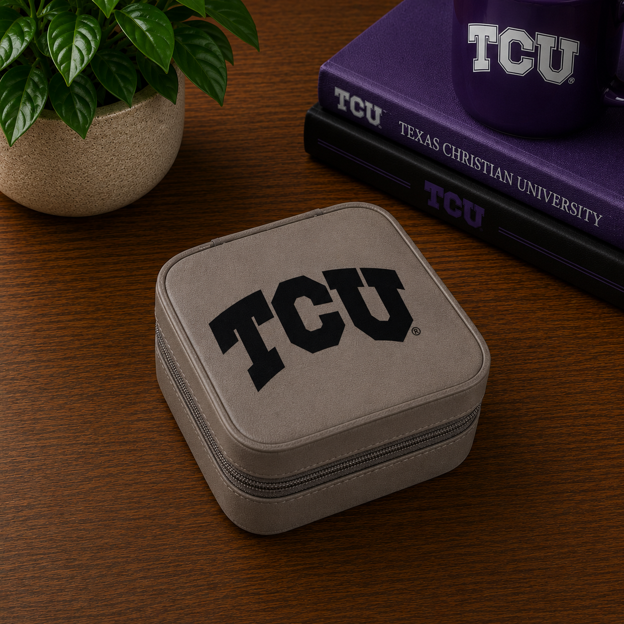 tcugrysm1.png