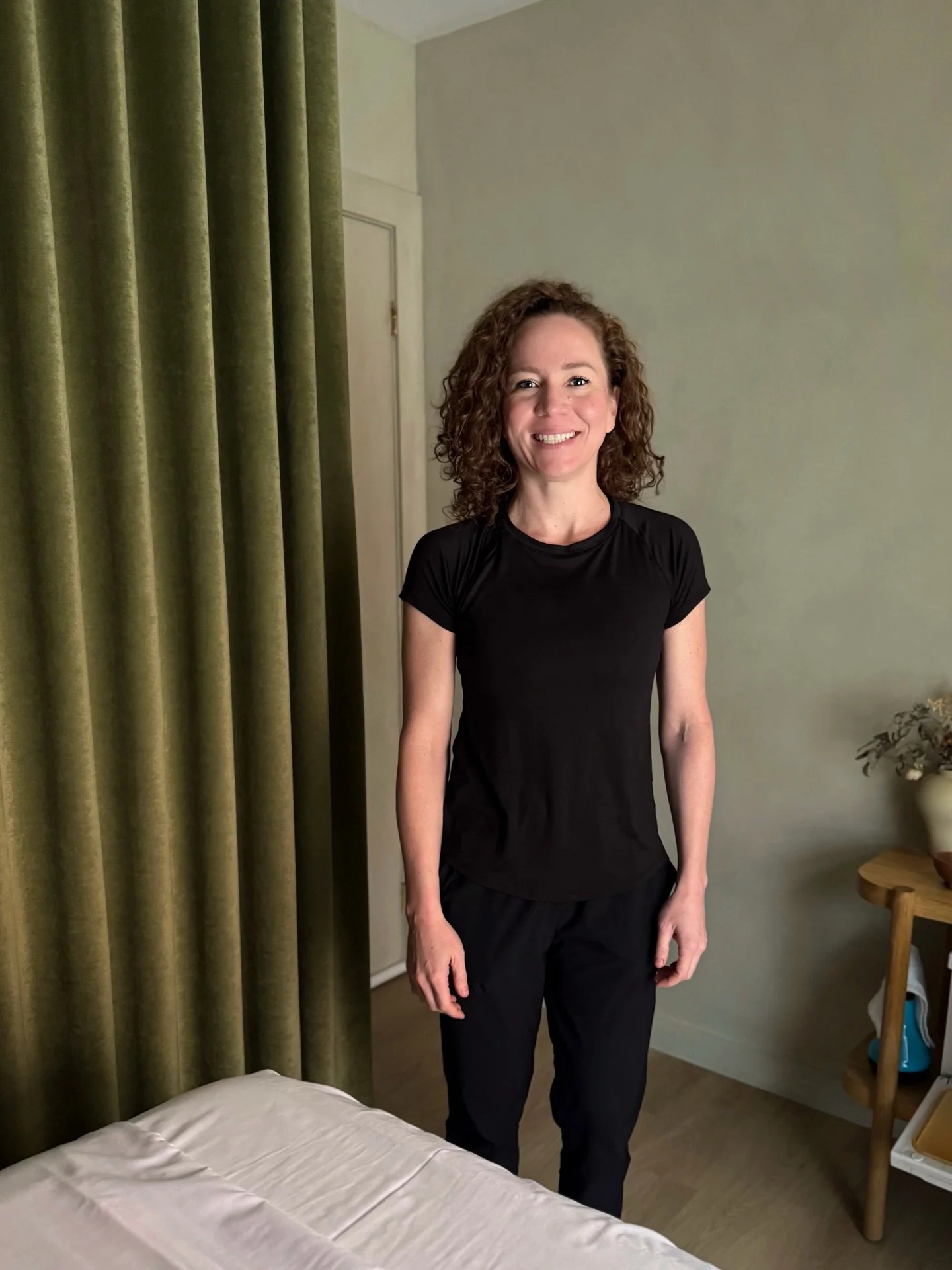 Meet Nicole, the newest RMT at Terra.

Her work falls right in that sweet spot between real treatment and deep relaxation. Her treatments feel calm and grounding, but she still gets into the areas that need it, easing tension without pulling you out 