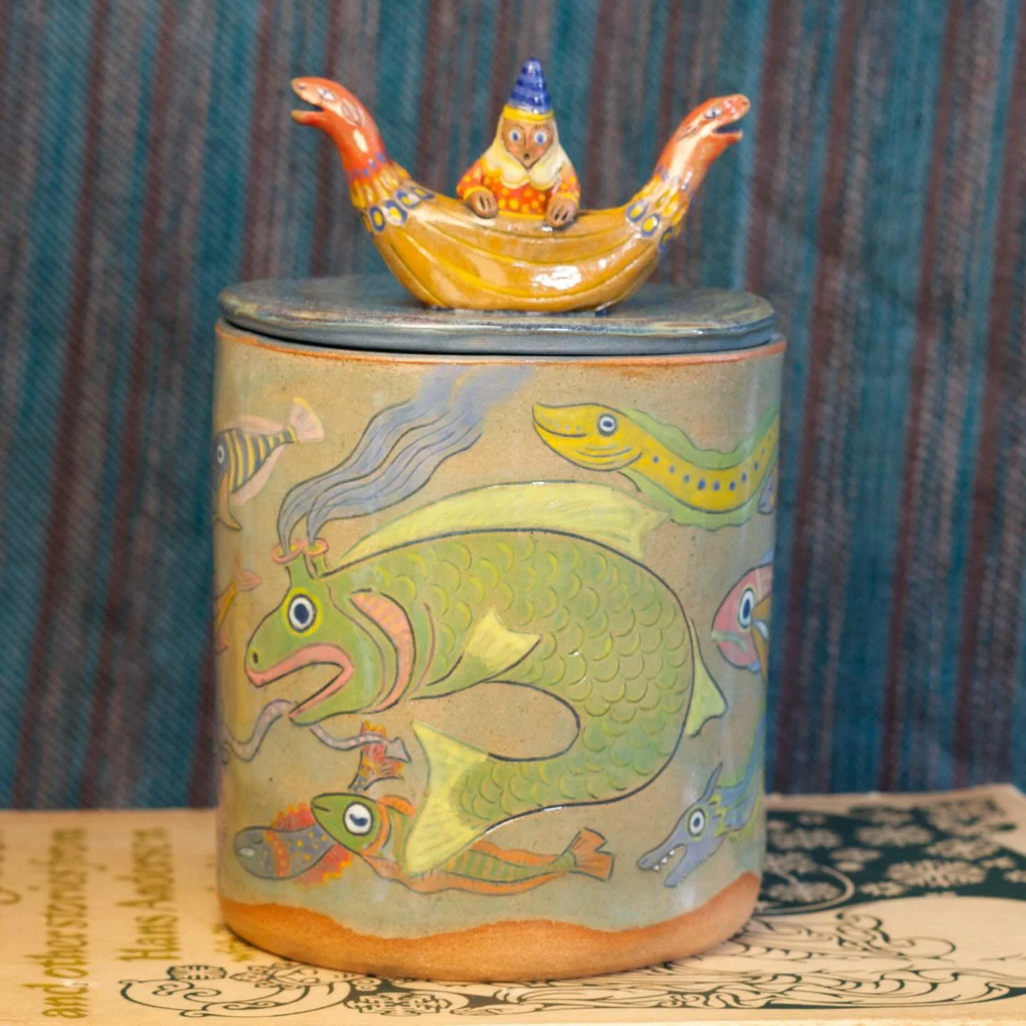 The batch I got out of the kiln on Tuesday absolutely thrilled me in general, but this narrative jar has to be the highlight!! The idea of turning the jar into a little story popped into my head and it was truly a labour of love to bring it into bein