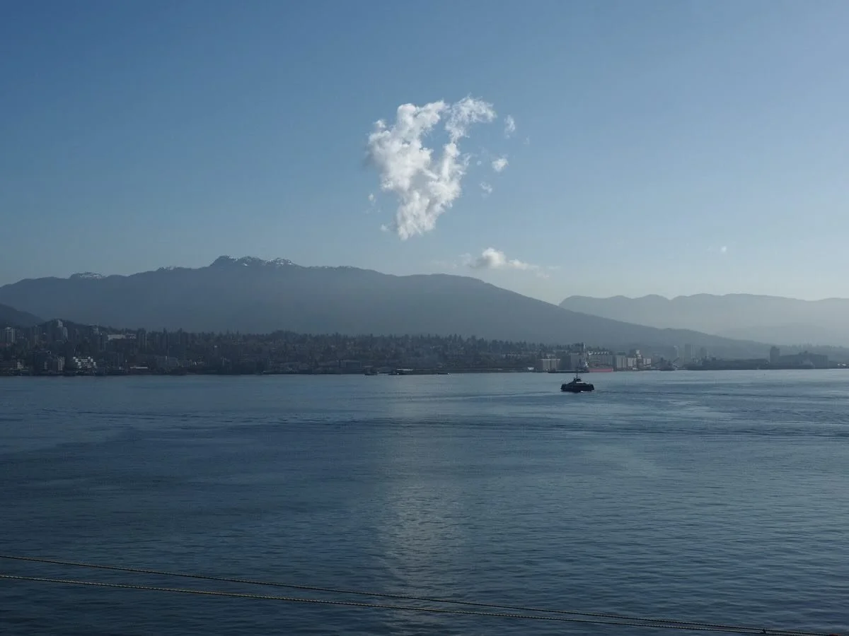 Ok Vancouver, this is just ridiculous?! Who authorized this level of stunning view?!?! I think I&rsquo;ve said wow approximately five million times &amp; this is just our first day / our first Majestic Vista (in this case, Burrard Inlet from around C