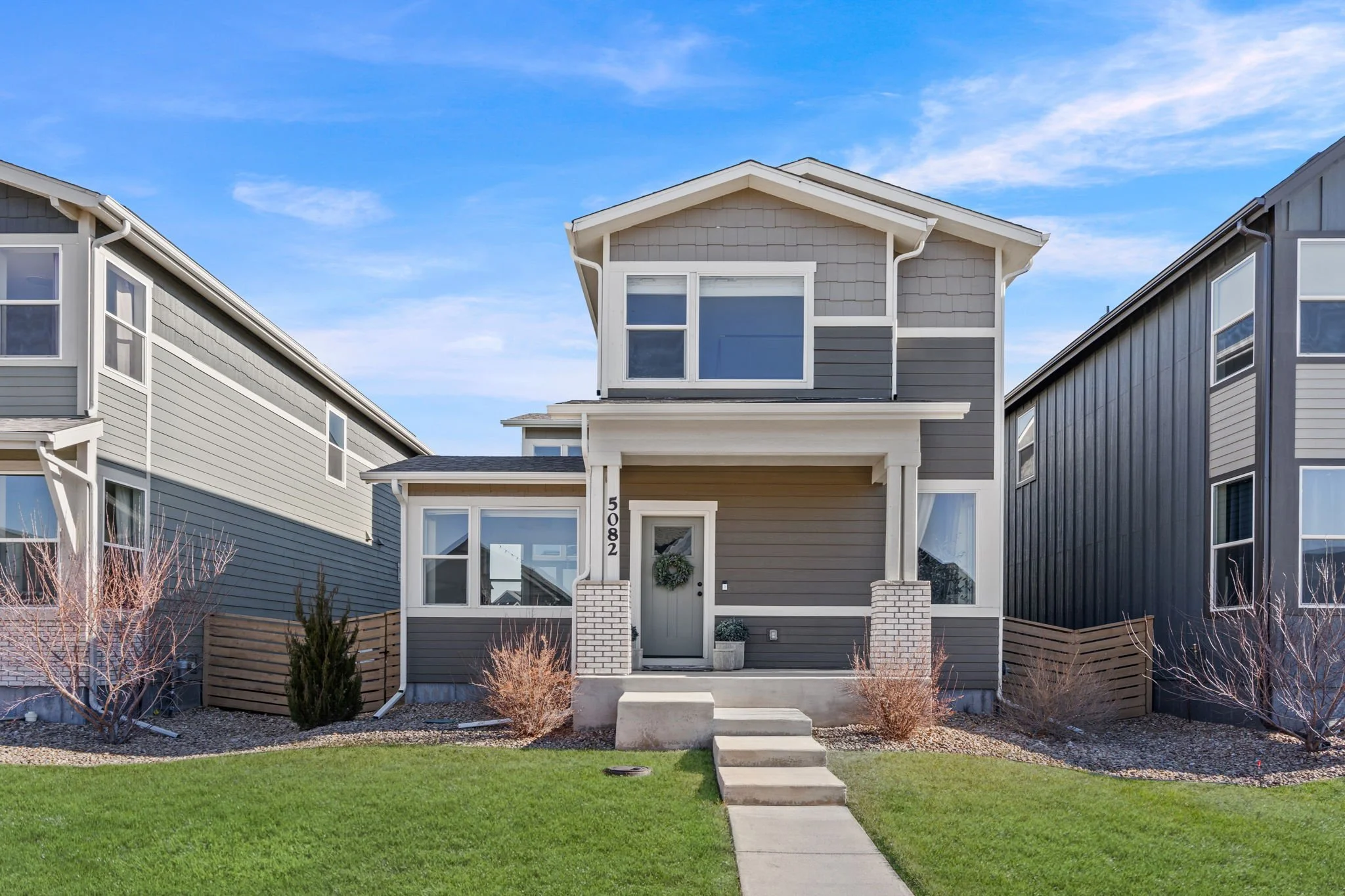 1-web-or-mls-5082 Brule Dr 1.jpg