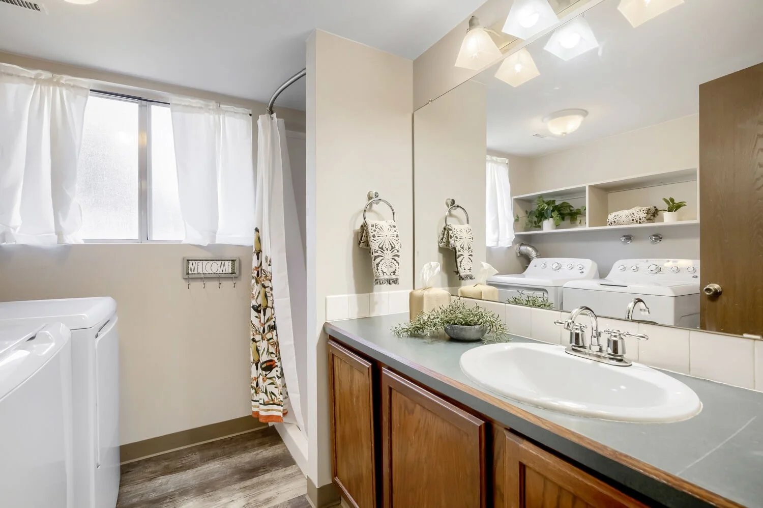 3212 Killdeer Dr. - Web Quality - 021 - 21 Bathroom.jpg