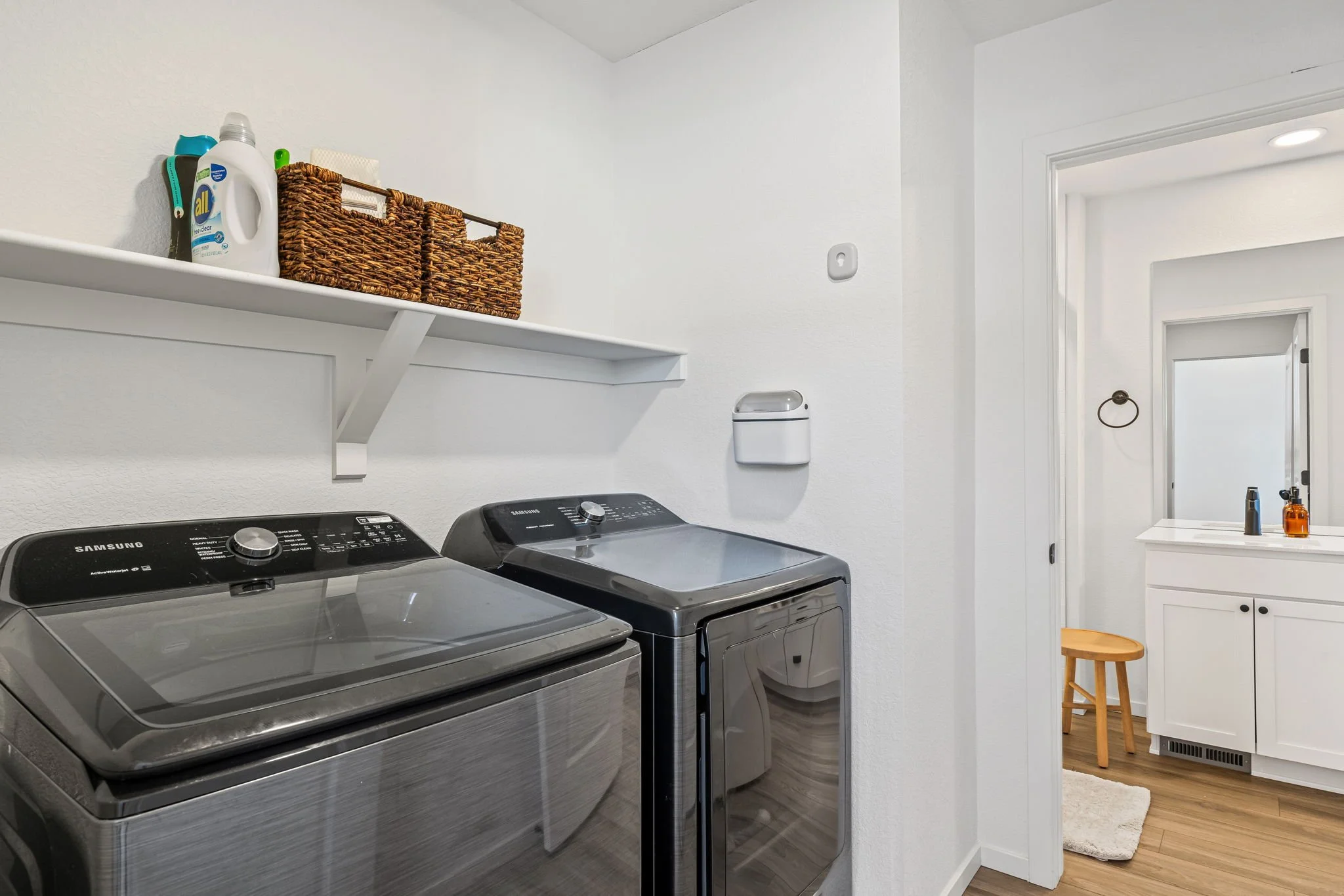 23-web-or-mls-5082 Brule Dr 20.jpg