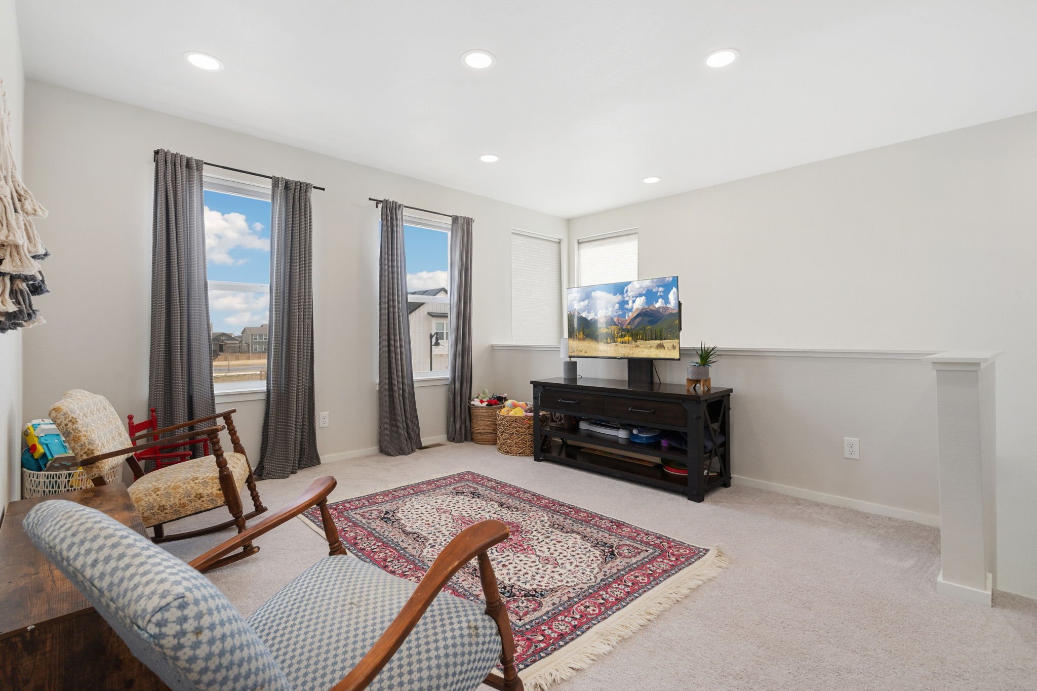 12-web-or-mls-5199 Beckworth St 12.jpg