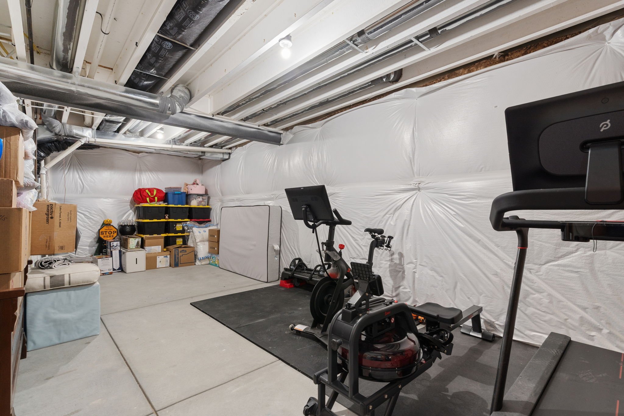 25-web-or-mls-5199 Beckworth St 25.jpg