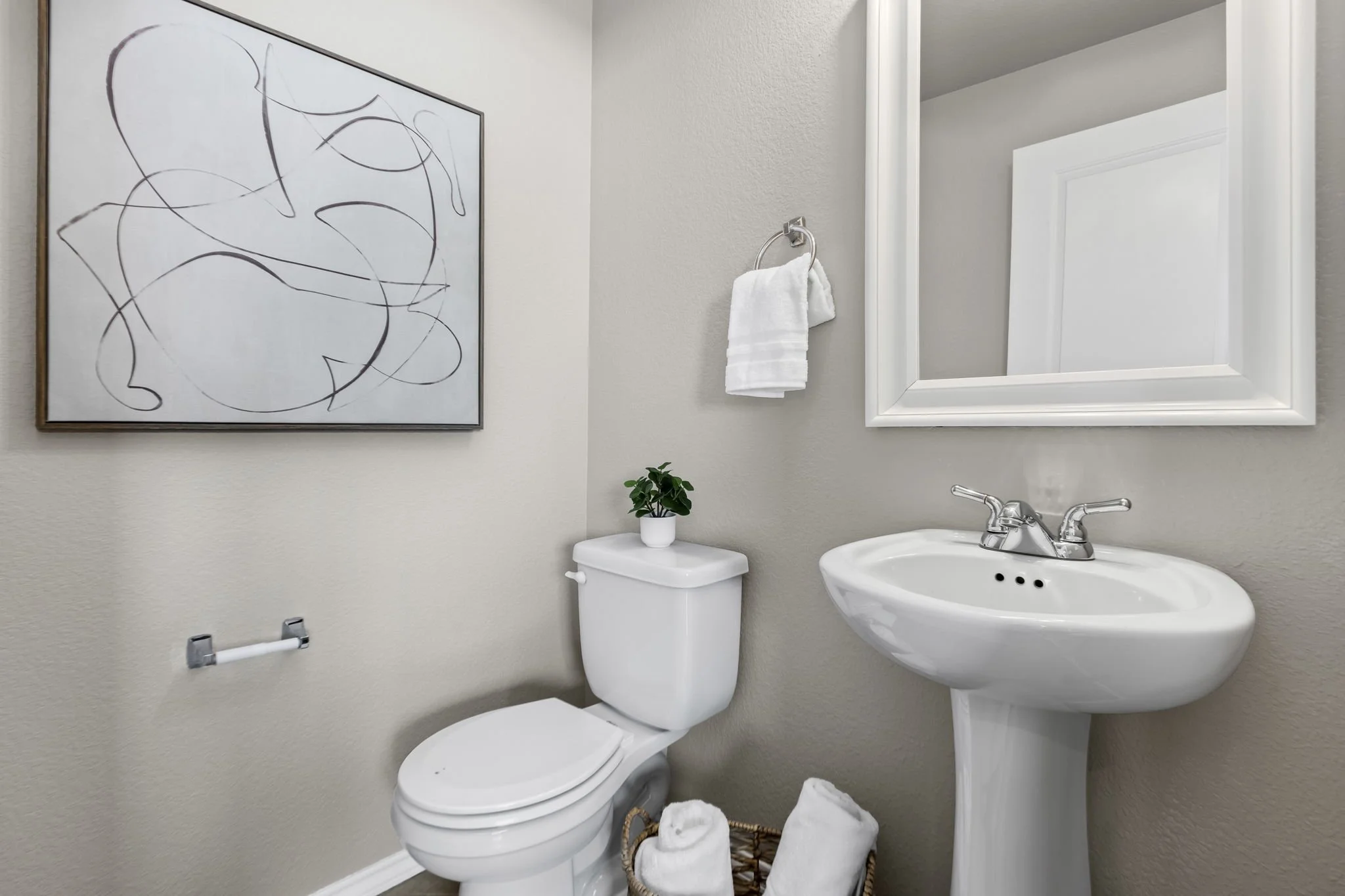 11-web-or-mls-1956 Mackinac St 11.jpg