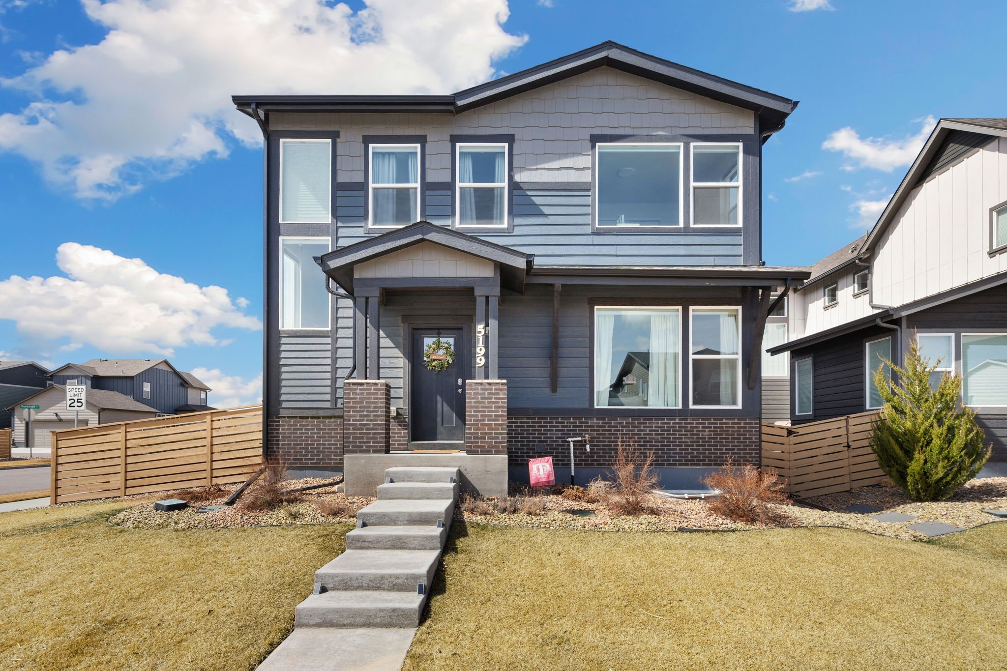 2-web-or-mls-5199 Beckworth St 2.jpg