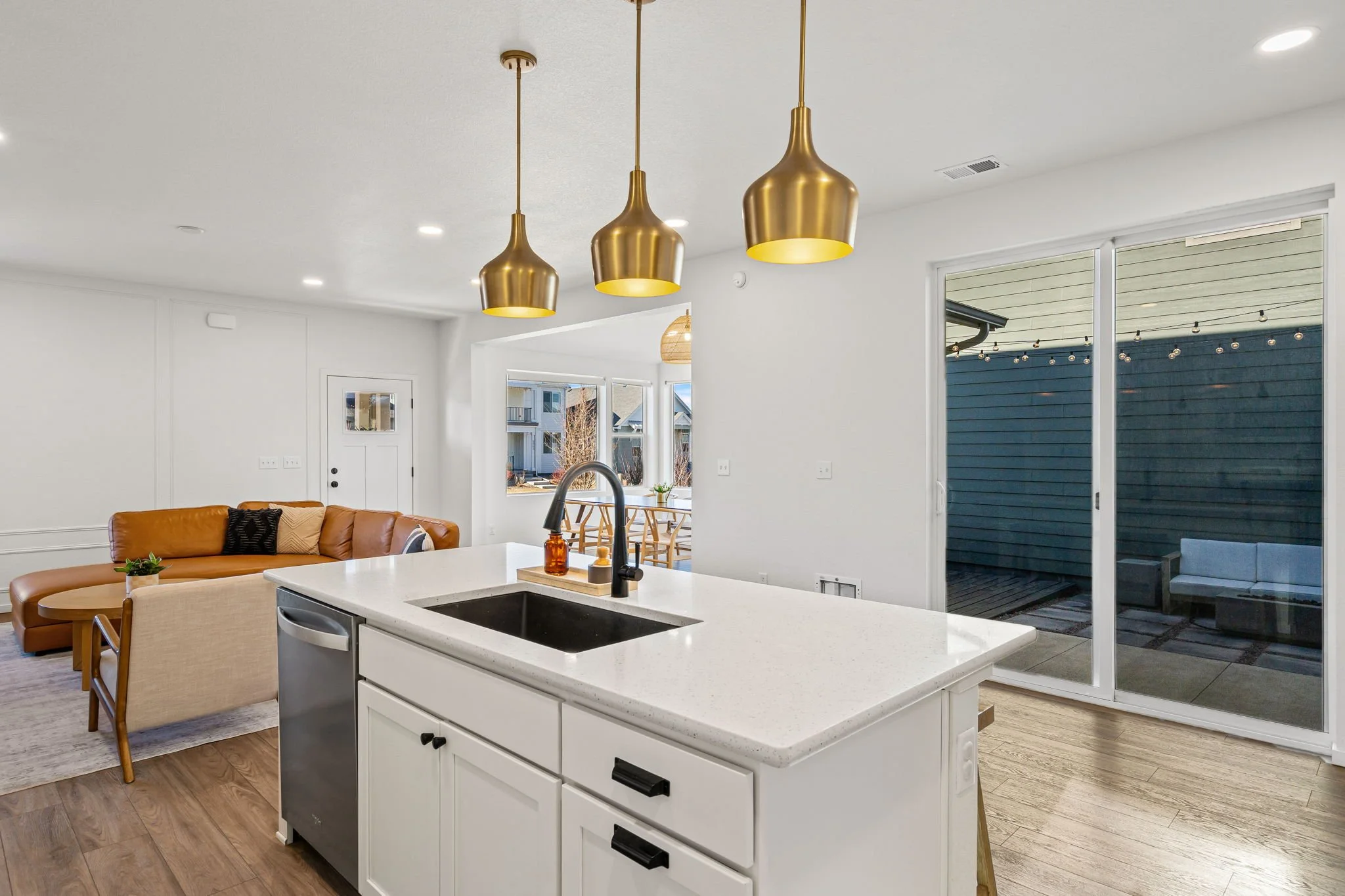 9-web-or-mls-5082 Brule Dr 10.jpg