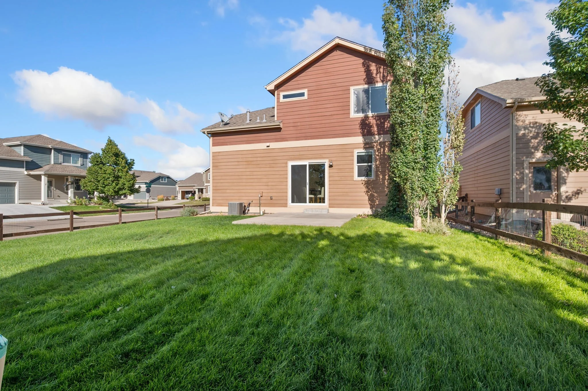 18-web-or-mls-371 Toronto St 18.jpg