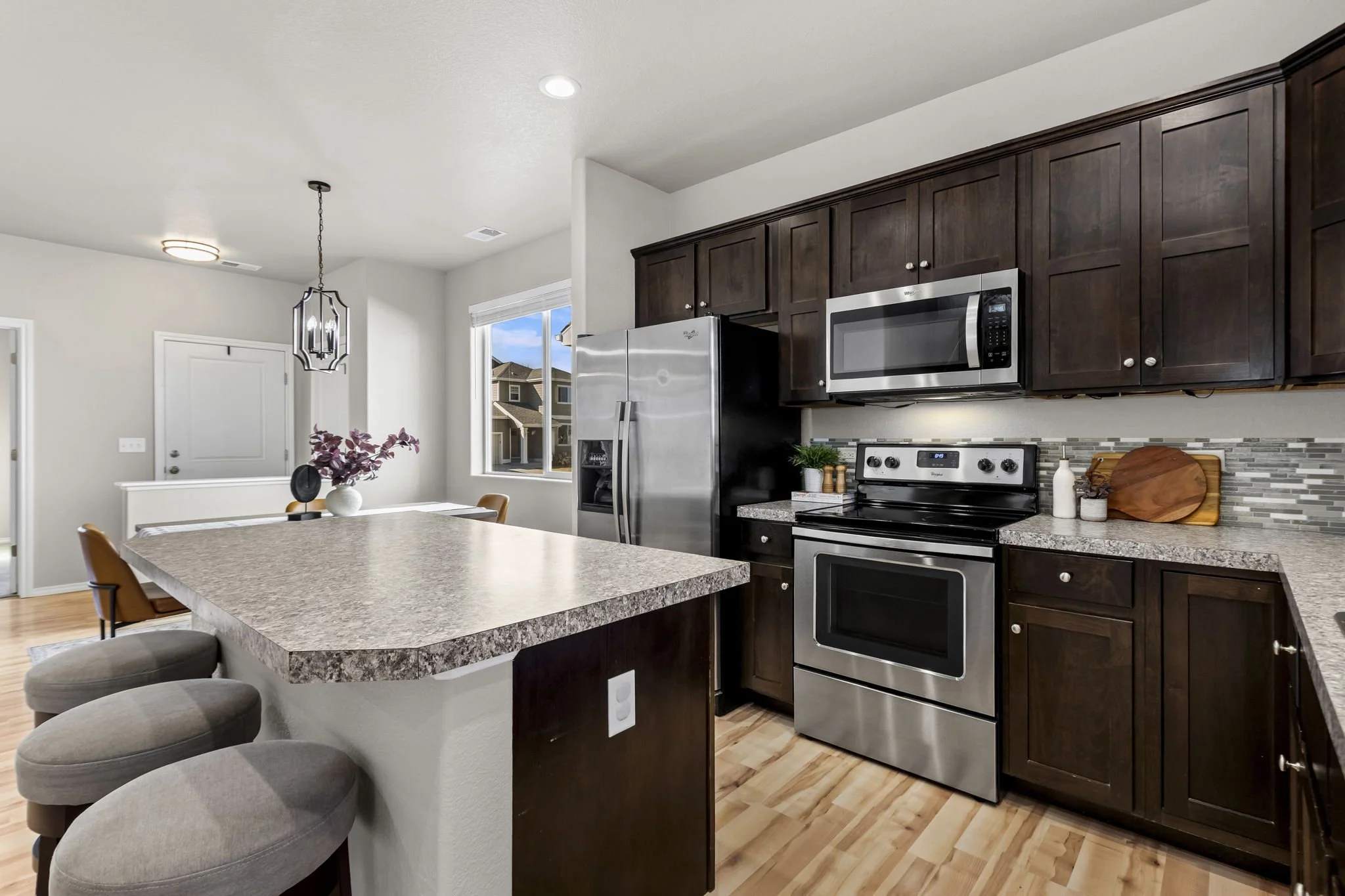 15-web-or-mls-1956 Mackinac St 15.jpg