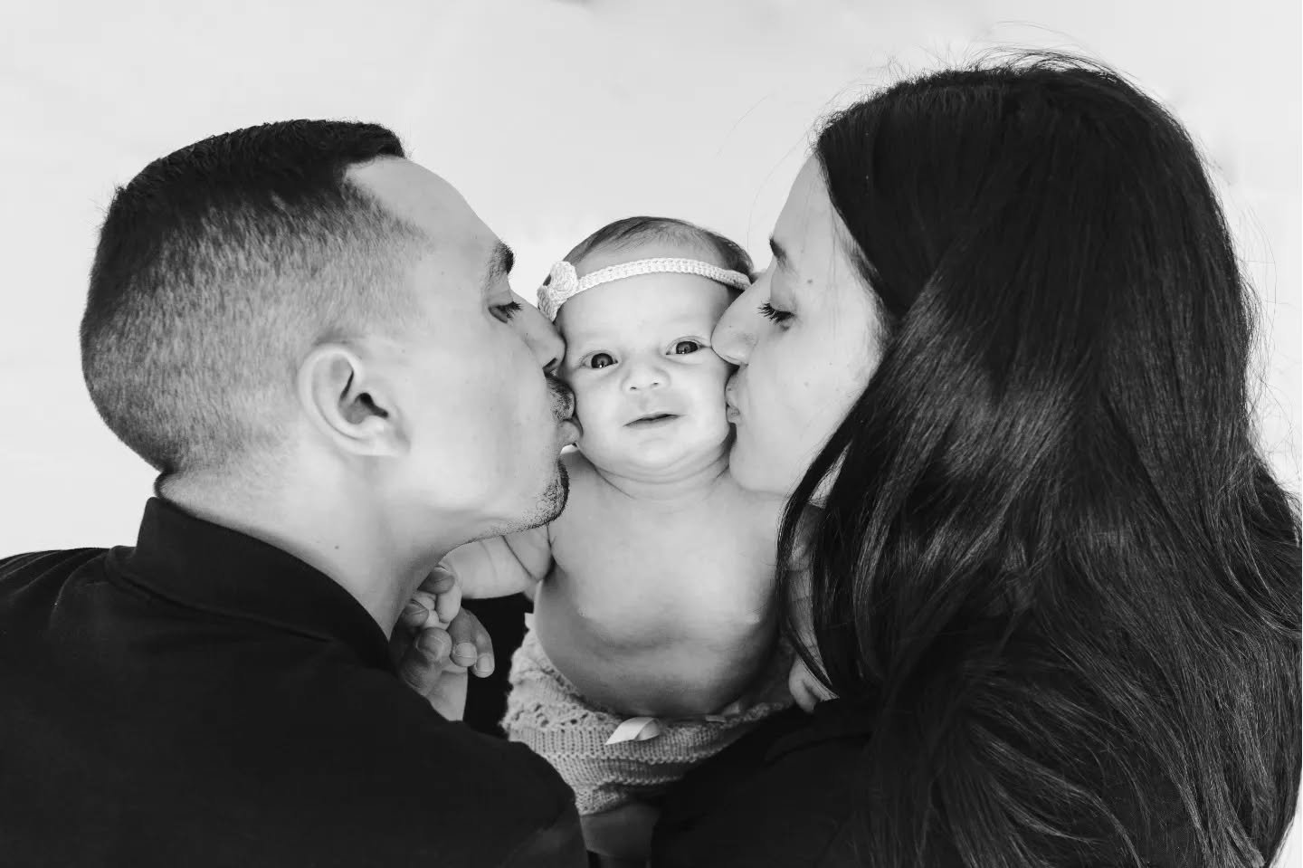 Un amour parfait 🤍🩷🤍
.
.
.
#seancephotonouveaunee
#nouveaunee
#nouveauneephoto
#photonouveaune
#nouveaun&eacute;e
#seancephotofamiliale
#seancephoto
#seansephotobourges
#photographie
#photobebe 
#photographeregioncentre 
#premieregrossesse 
#photo