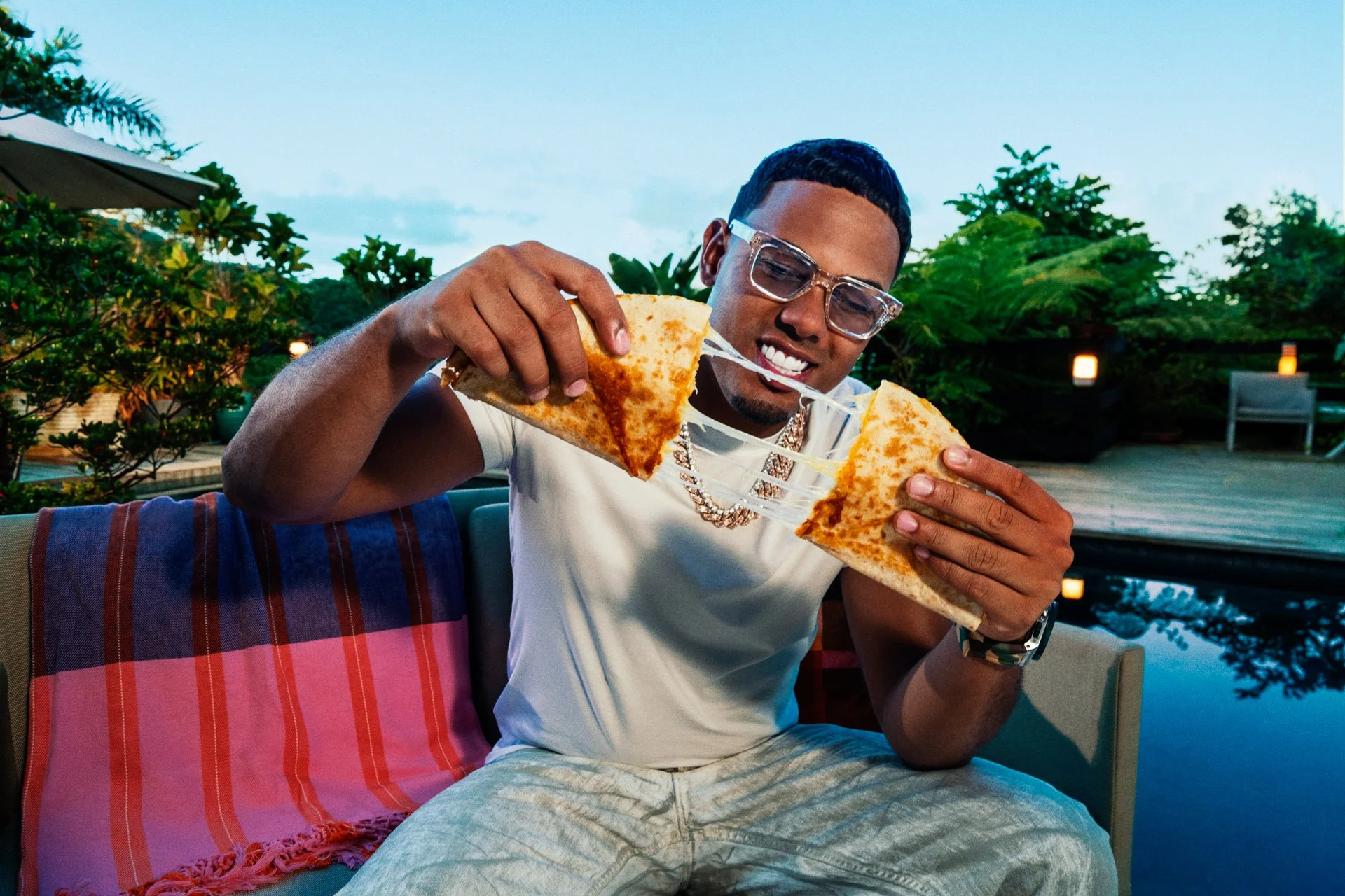 Myke Towers x Taco Bell