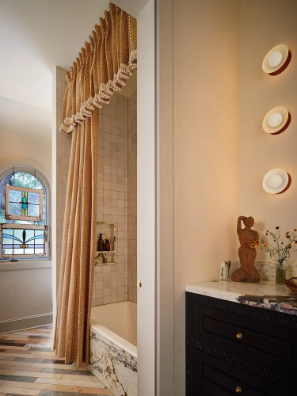 bathroom.png