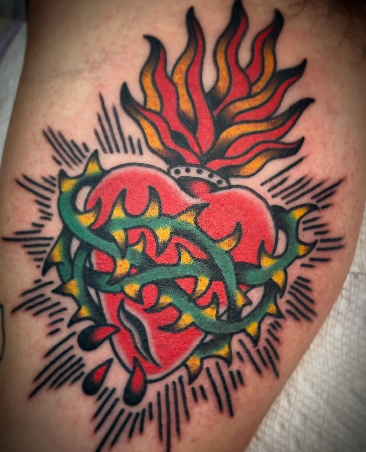 From @losgonzaleztattoo at our #elmstreettattoo and @heartinhand_arlington locations⁠
⁠
Sacred Bleeding Heart of Jesus ⁠
#sacredheart #sacredhearttattoo #tattoo #americantraditional #traditional #traditionaltattoo #dallas #dfw #arlington #fortworth