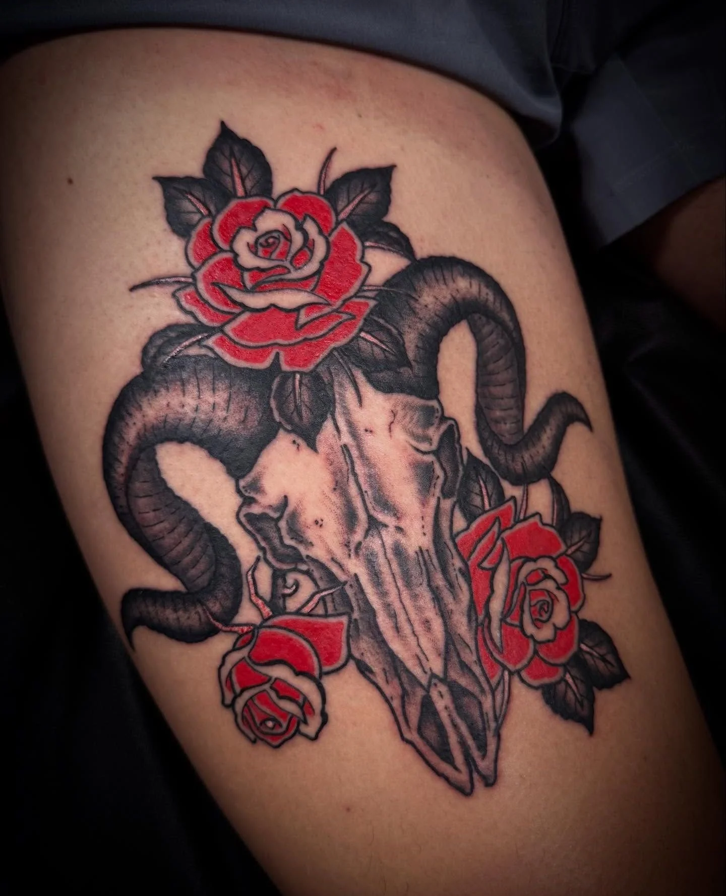 Done by @jacobyoungtattoo at #ElmStreetTattoo #DallasTexas #DeepEllum⁠
⁠
Contact: https://www.jacobyoungtattoo.com/book or DM⁠
⁠
Dodge Ram Skull &amp; Roses. Done elmstreettattoo DM TO BOOK or visit the link in bio.⁠
⁠
#ramskull #dodgeram #tattoorose