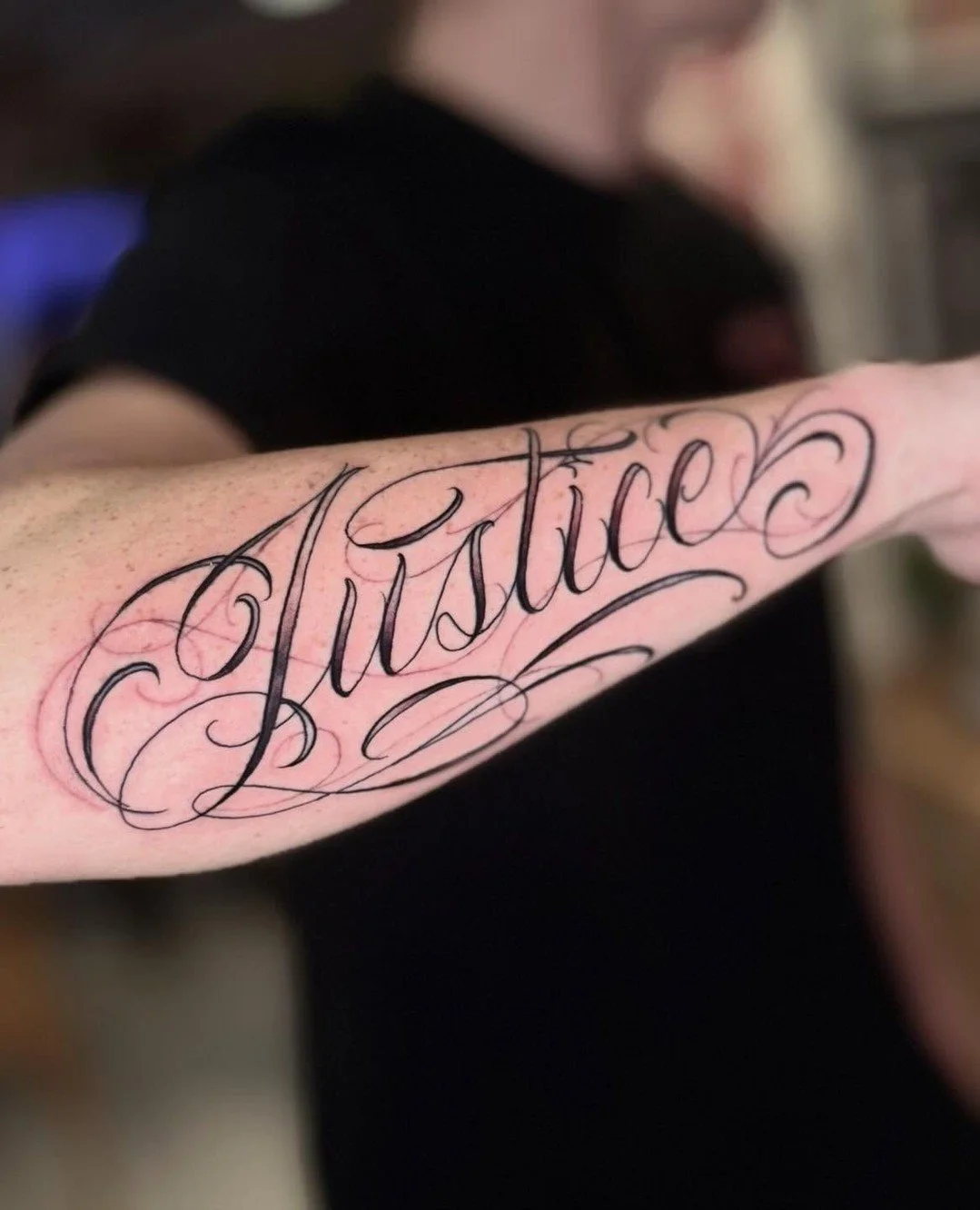 Done by: @david_steed at #ElmStreetTattoo #DallasTexas #DeepEllum⁠
⁠
Contact David: Text to book Monday or Tuesday. 501-952-7935⁠
⁠
Starting out in south Houston, I got to do a ton of script my first couple years tattooing. It&rsquo;s really my first