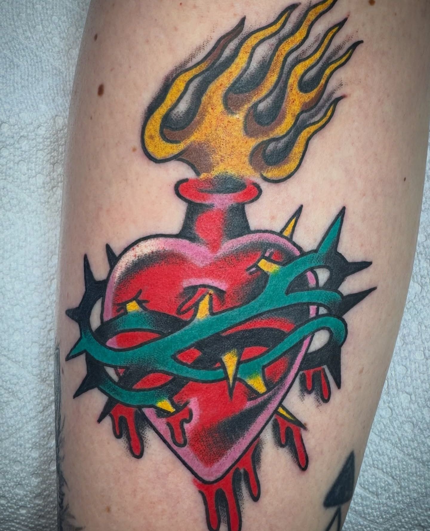 Done by @lindseycarmichael at  #ElmStreetTattoo #DeepEllum #DallasTexas⁠
⁠
Contact: DM for an appointment. Always available Tuesday, Thursday, Friday &amp; Sunday. ⁠
⁠
Three flaming hearts with blood.⁠
Plus two more recent tattoos &amp; activity. ⁠
E
