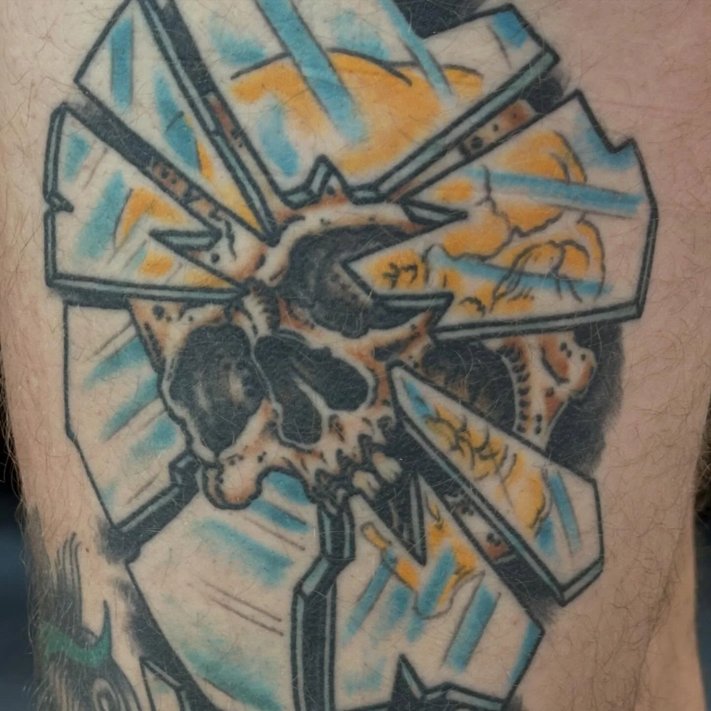 Done by: @austingervaistattoo at #ElmStreetTattoo #DallasTexas #DeepEllum⁠
⁠
Contact: Text (512) 981-8666⁠
⁠
Got to see this skull all settled in. ⁠
⁠
#skull #tattoo #glass #dallas #tattoos⁠