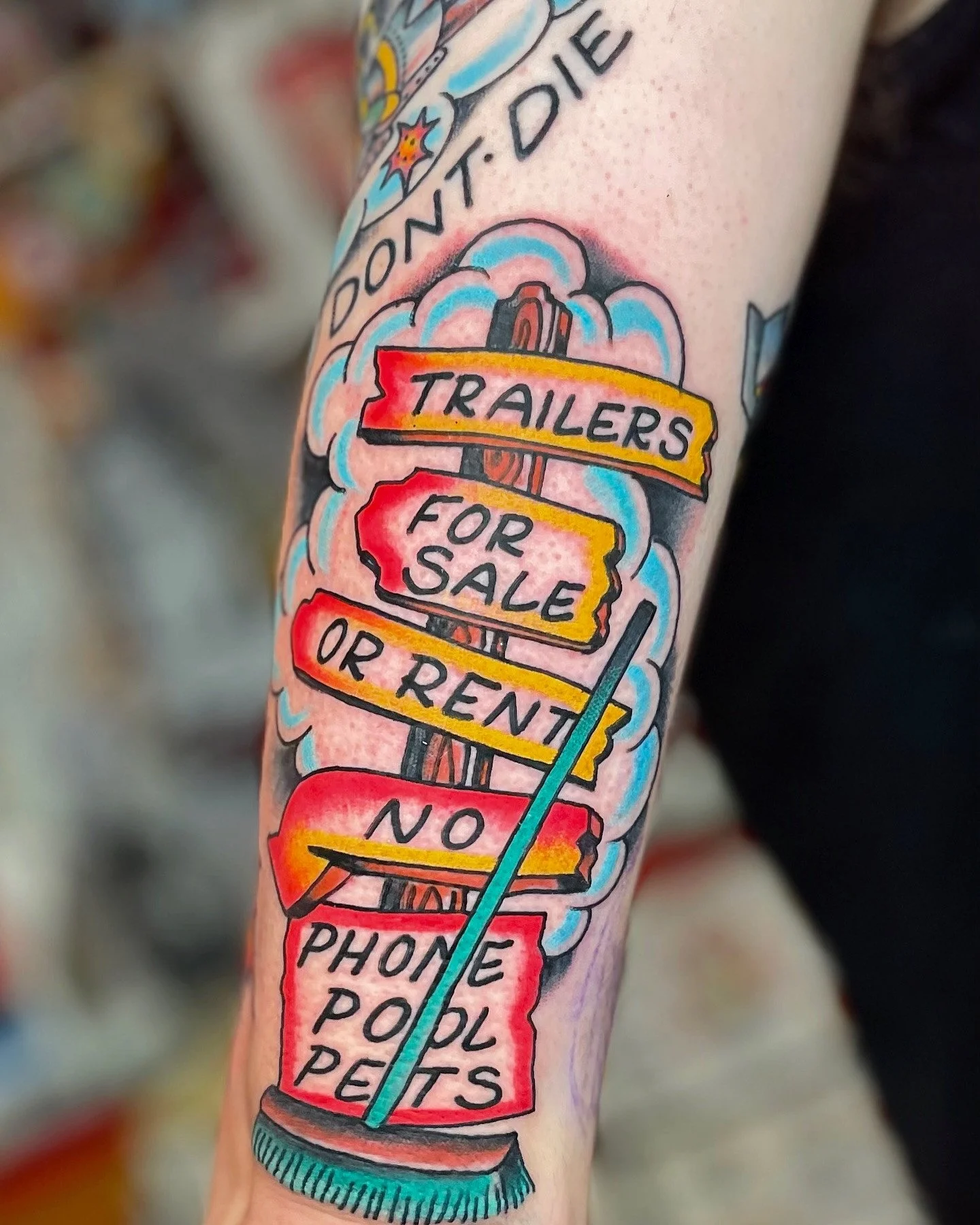 Done by @shanevick6 at #ElmStreetTattoo #DeepEllum #DallasTexas⁠
⁠
Contact: www.shanevicktattoo.com⁠
⁠
Ain&rsquo;t got no cigarettes 🚬 ⁠
⁠
#dallastx #dfwtattoos #dallastattooartist #texastattoos⁠