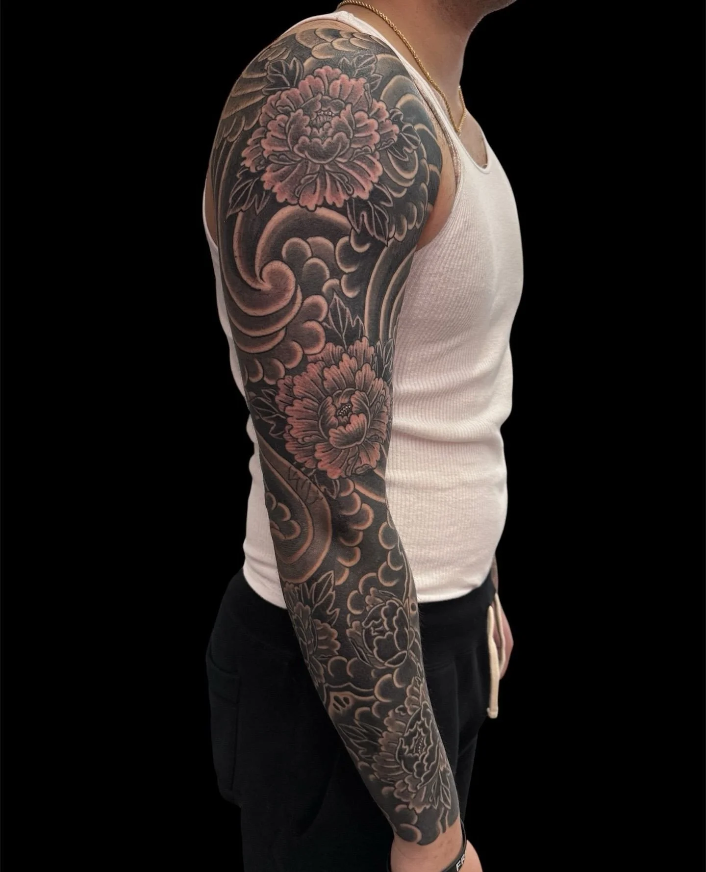 Done by: @rodrigo_canteras at #ElmStreetTattoo #HeartInHandGallery #DallasTexas #DeepEllum⁠
⁠
Contact: https://www.canterasirezumi.com/s/appointments for bookings.⁠
⁠
Finished today this cover-up sleeve for Kero. I&rsquo;ll post healed pictures in a 