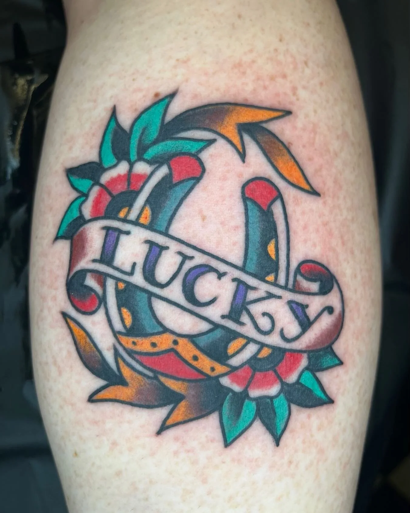 Done by @tattootroubadour at #ElmStreetTattoo #DeepEllum #HeartInHandLG #LowerGreenville #DallasTexas Al works at both @elmstreettattoo &amp; @heartinhand_lg⁠
⁠
Contact: awnbooking@gmail.com (430-201-9732) Book yours today or walk-in... www.tattootro