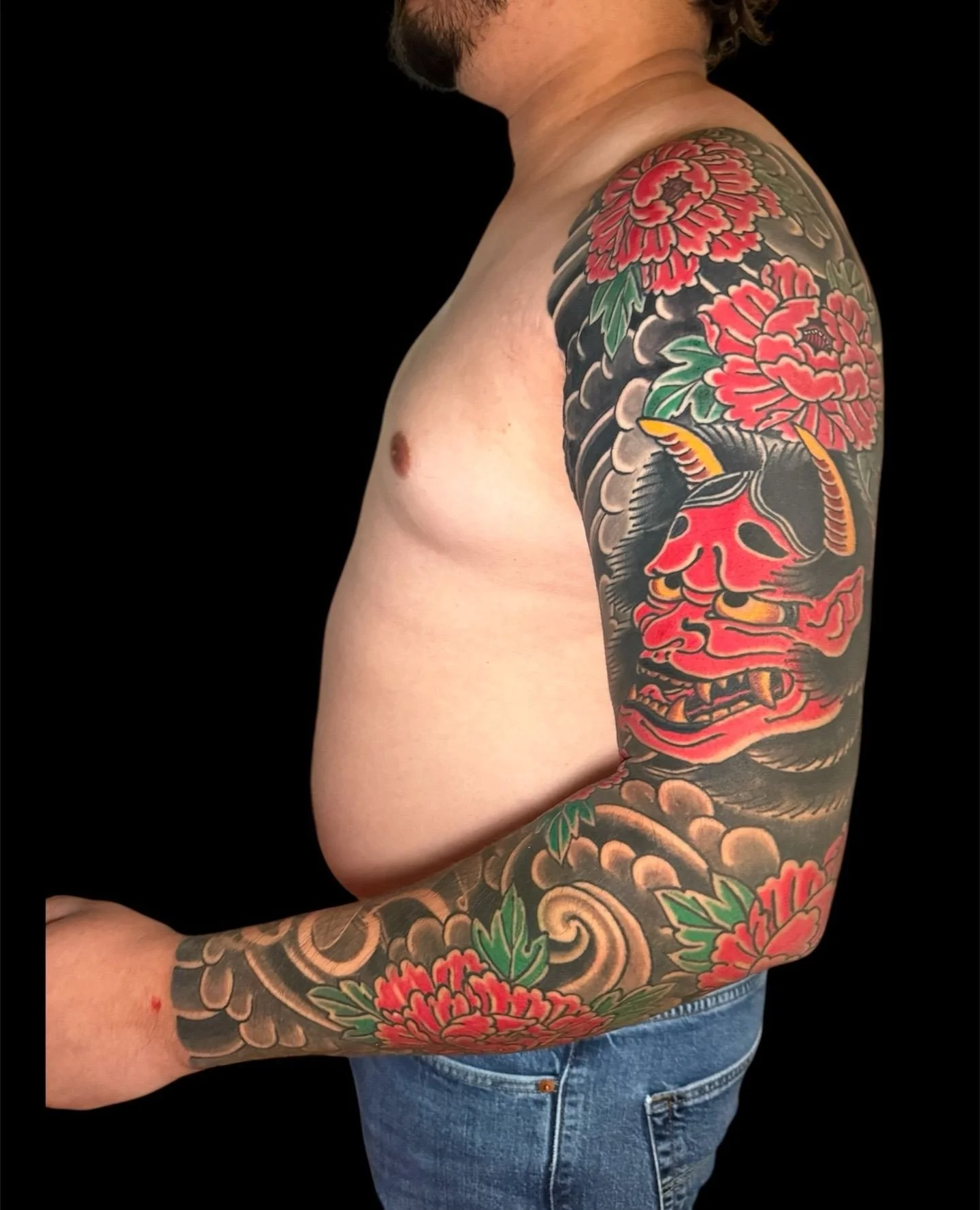 Done by: @rodrigo_canteras at #ElmStreetTattoo #HeartInHandGallery #DallasTexas #DeepEllum⁠
⁠
Contact: https://www.canterasirezumi.com/s/appointments for bookings.⁠
⁠
Happy to finish Cesar&rsquo;s sleeve today with Hannya and peonies. Cesar came to m