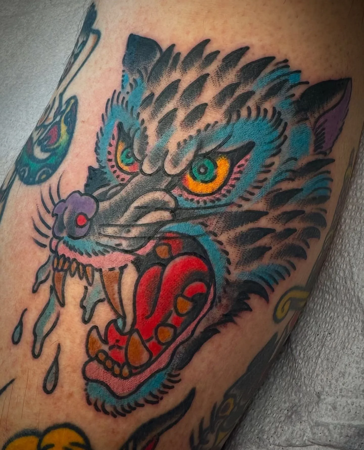 Done by @lindseycarmichael at  #ElmStreetTattoo #DeepEllum #DallasTexas⁠
⁠
Contact: DM for an appointment. Always available Tuesday, Thursday, Friday &amp; Sunday. ⁠
⁠
2 wolves, 1 rose, 1 lower back &amp; an Elm Street shark. ⁠
All walk ins... ⁠
⁠
#o