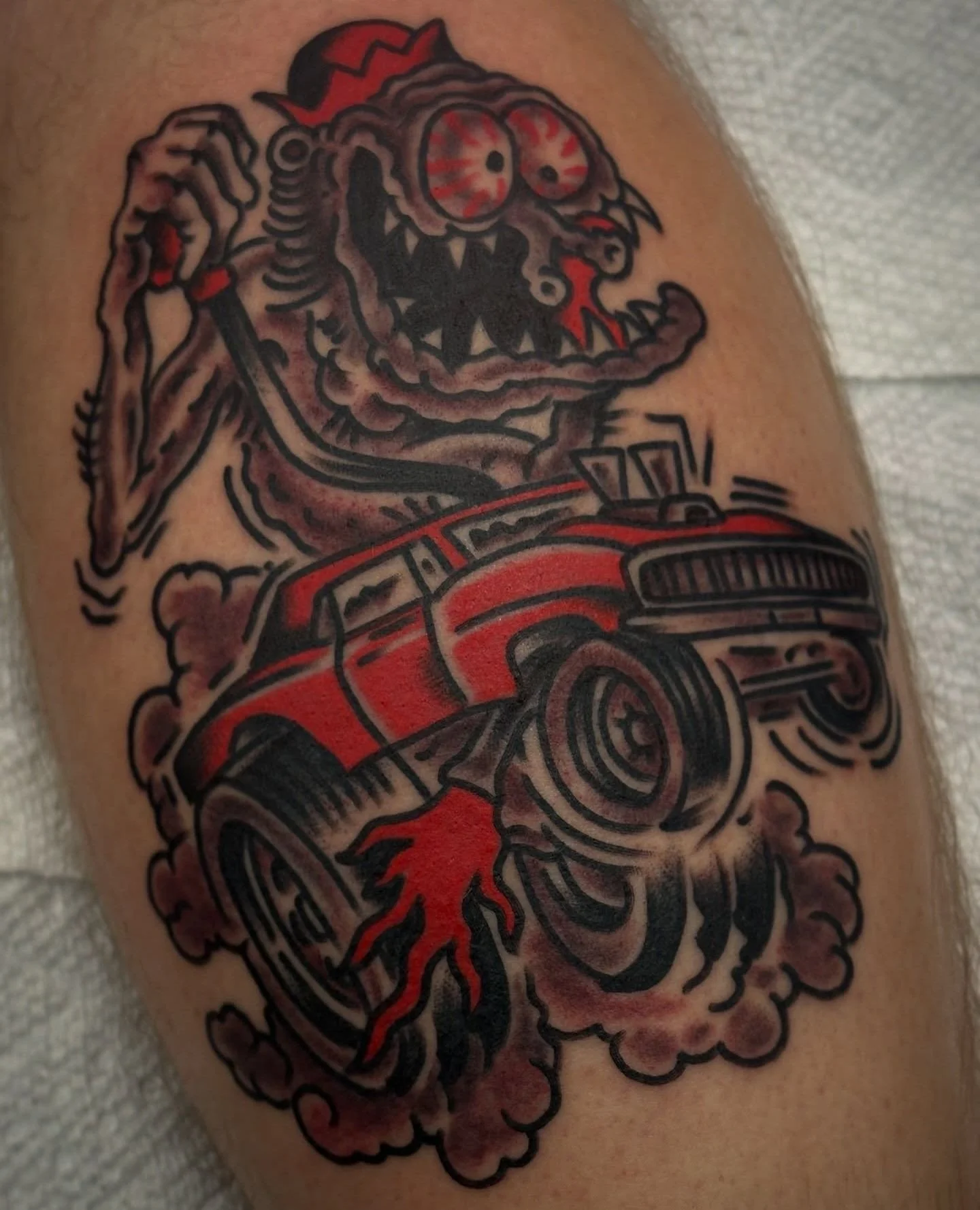 Done by @losgonzaleztattoo at #ElmStreetTattoo #DeepEllum #DallasTexas #HeartInHandArlington⁠
⁠
Contact: DM Carlos directly for Appointments⁠
⁠
Tim Lehi Flash off the Walls of Elm Street Tattoo! ⁠