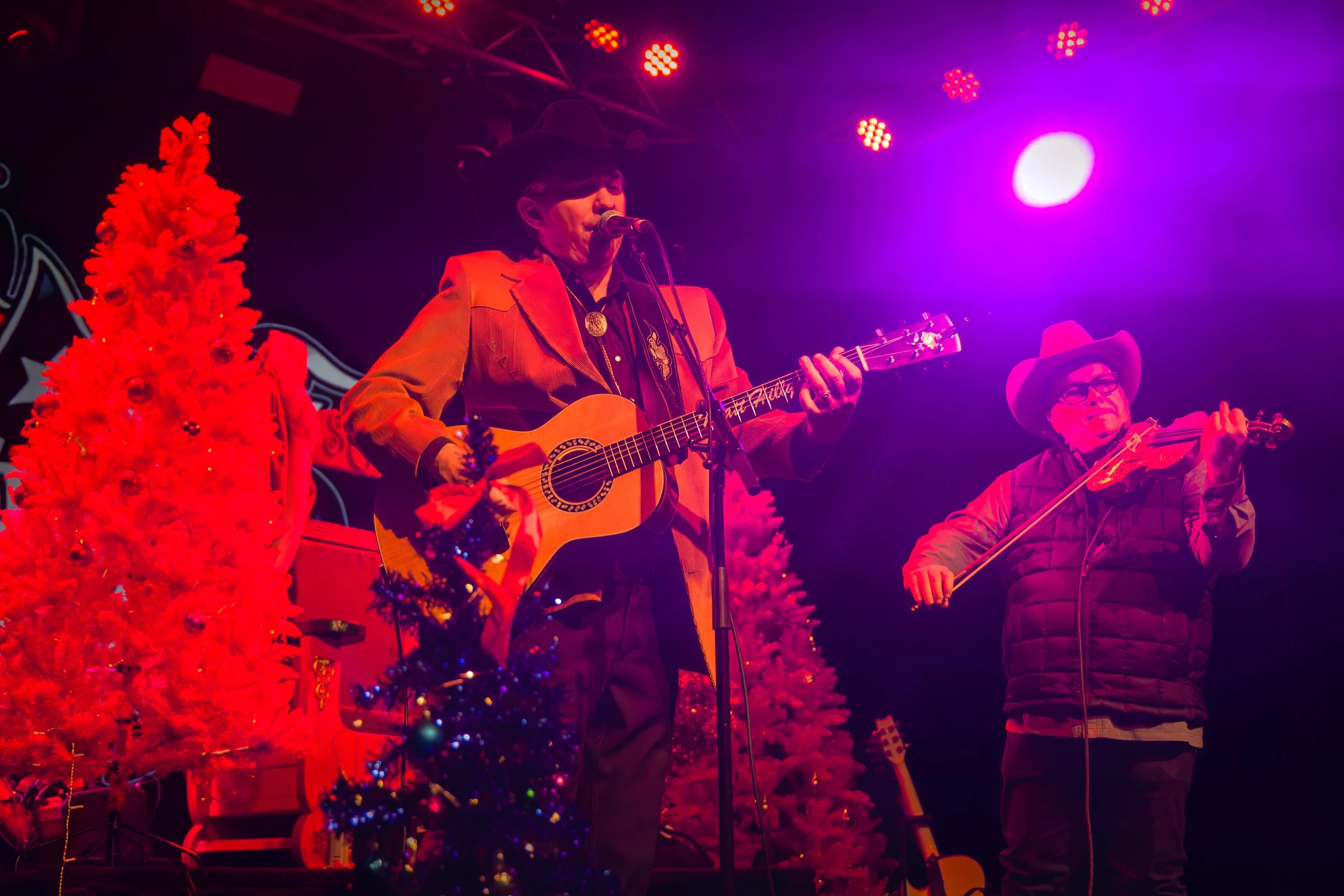 EST Christmas 5. 2024.jpg