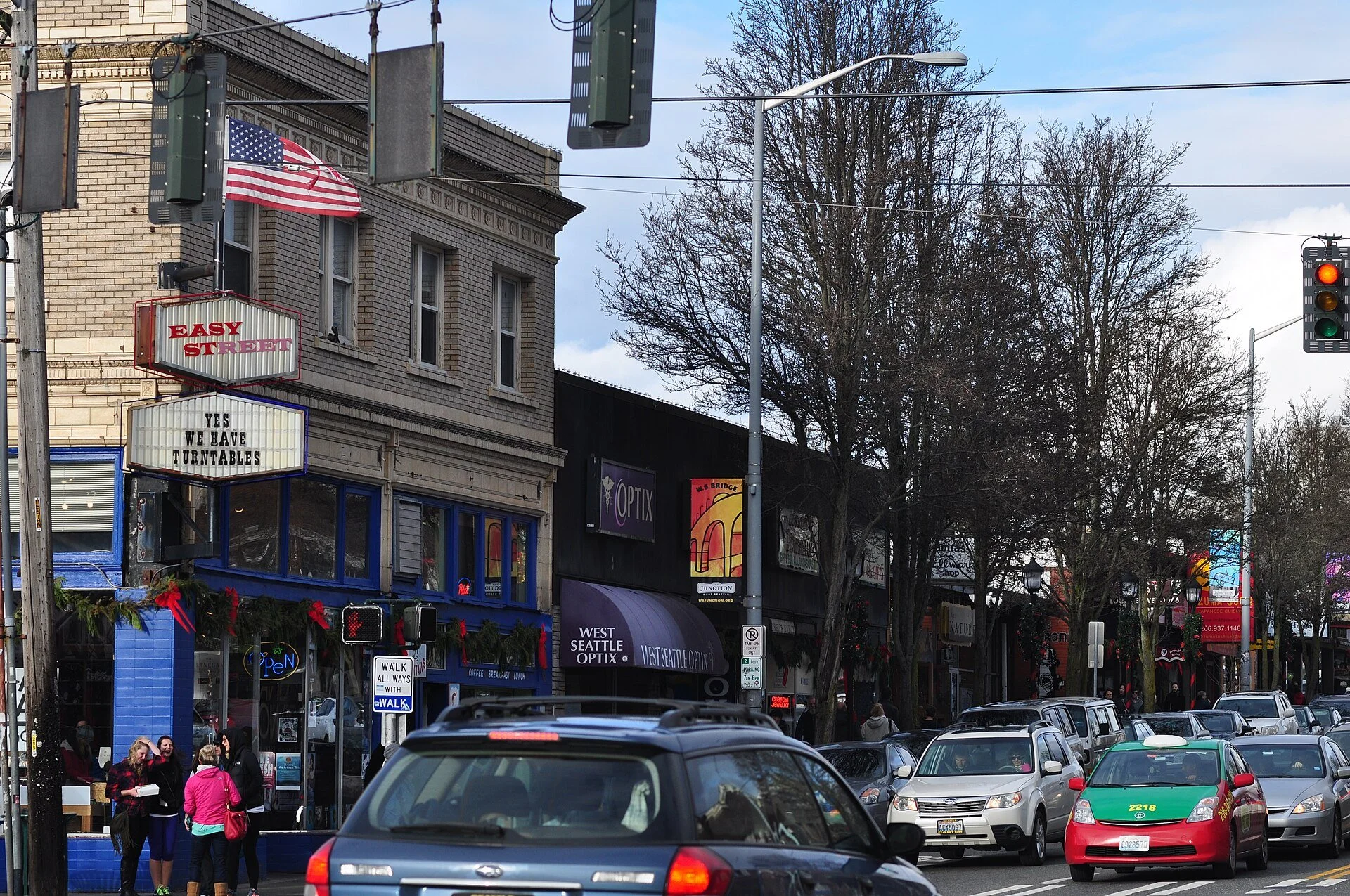 West_Seattle_-_west_side_of_California_Ave_looking_north_from_The_Junction_01.jpg