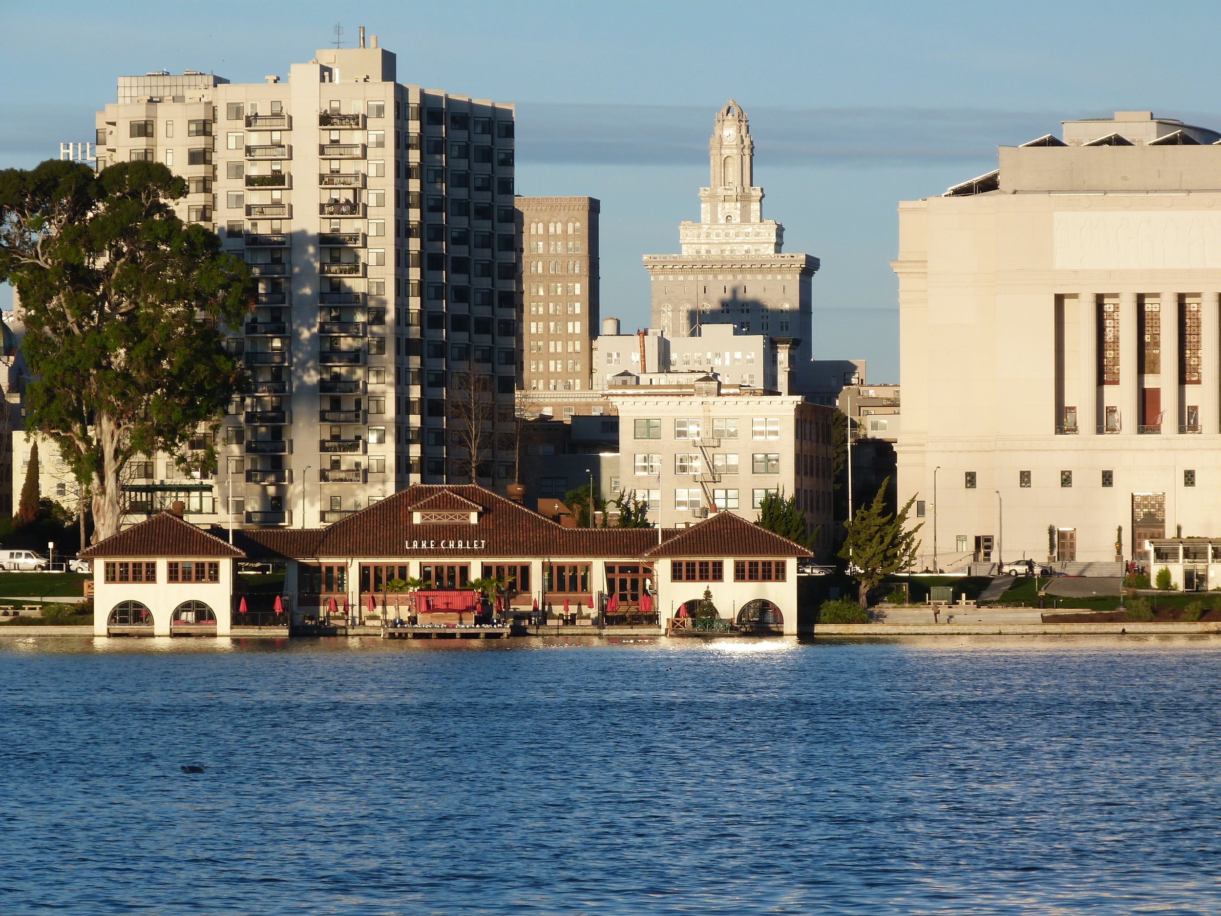 Lake_Merritt,_Oakland_CA_-_panoramio.jpg