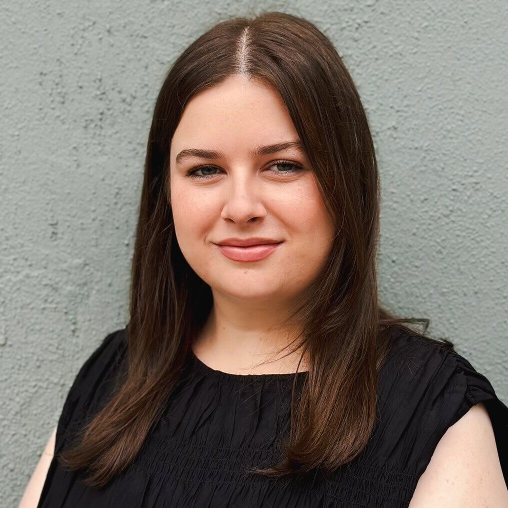 Sarah Hill Bio Picture