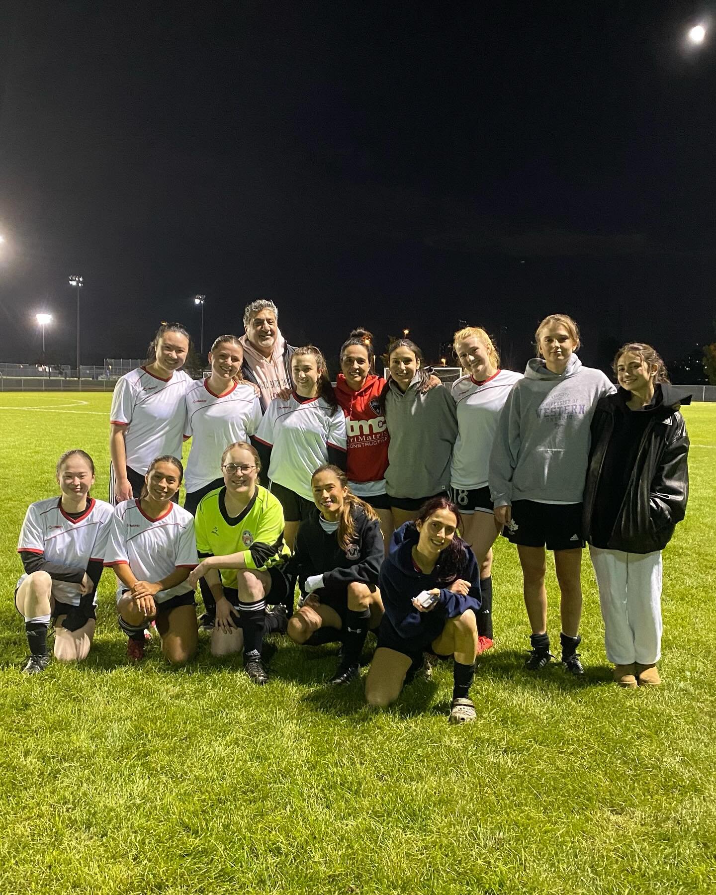 Join us for another great summer of outdoor soccer — the perfect way to let off some steam, have fun, and forget about the work week grind for a while.
Teams and solo players welcome! Sign-up link in bio!