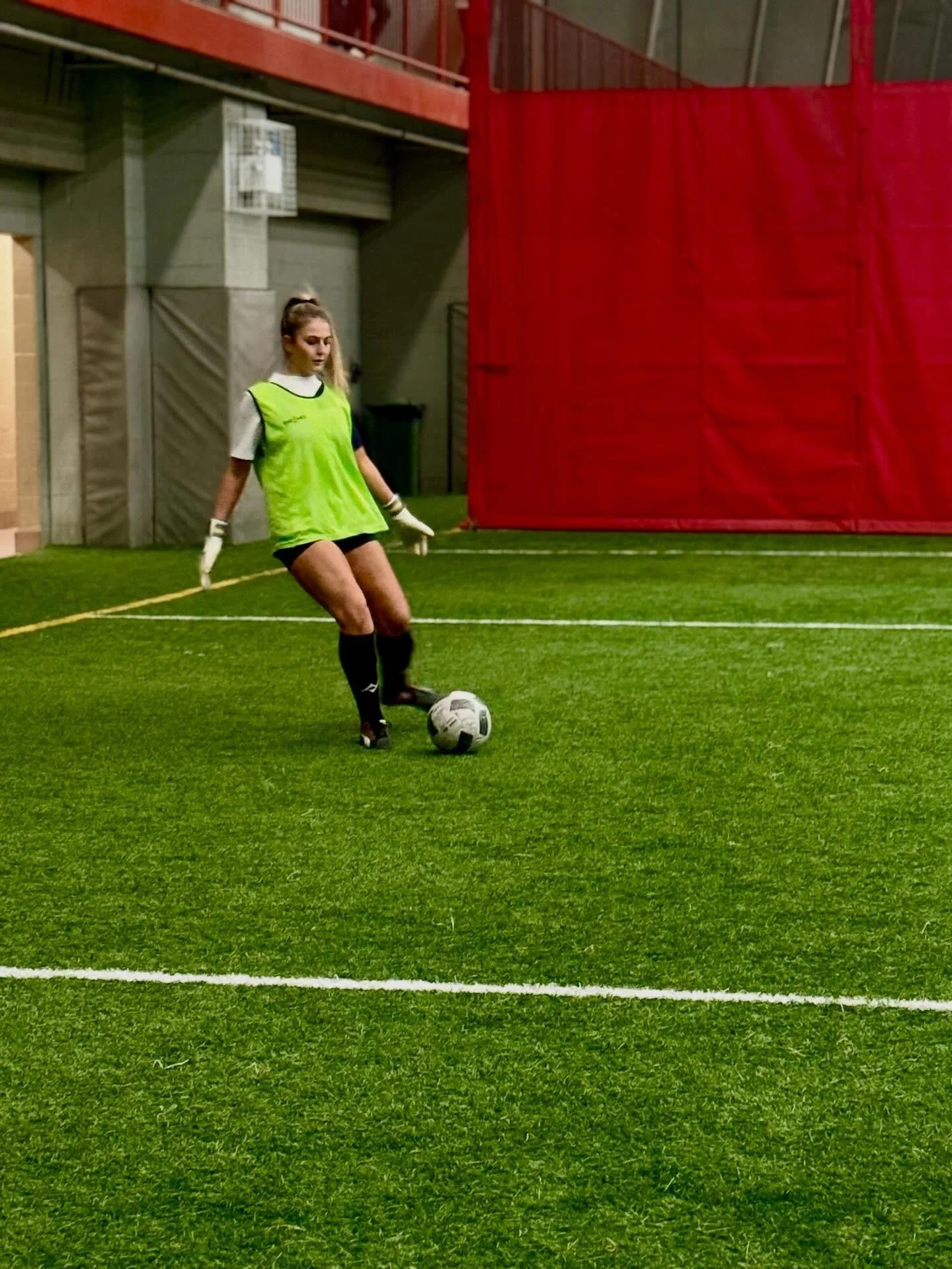 Even more highlights from this past Monday night! Stay tuned this weekend for highlights from Wednesday nights action! 

#Ladyshootersvaughan #Ladyshooterssoccer