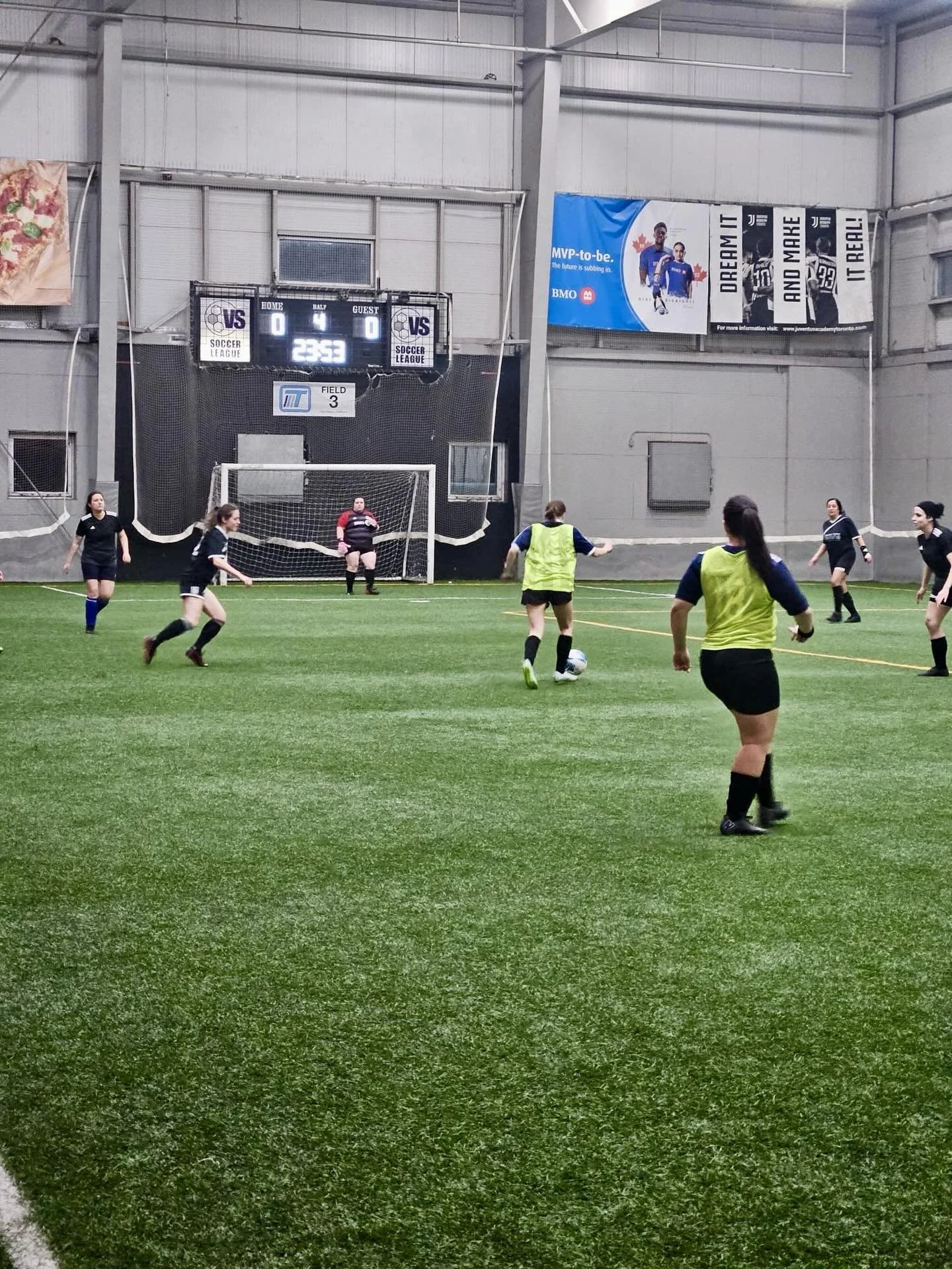 Highlights from the first Monday night of session 2! Best of luck to all teams ⚽️

#Ladyshootersvaughan #Ladyshooterssoccer
