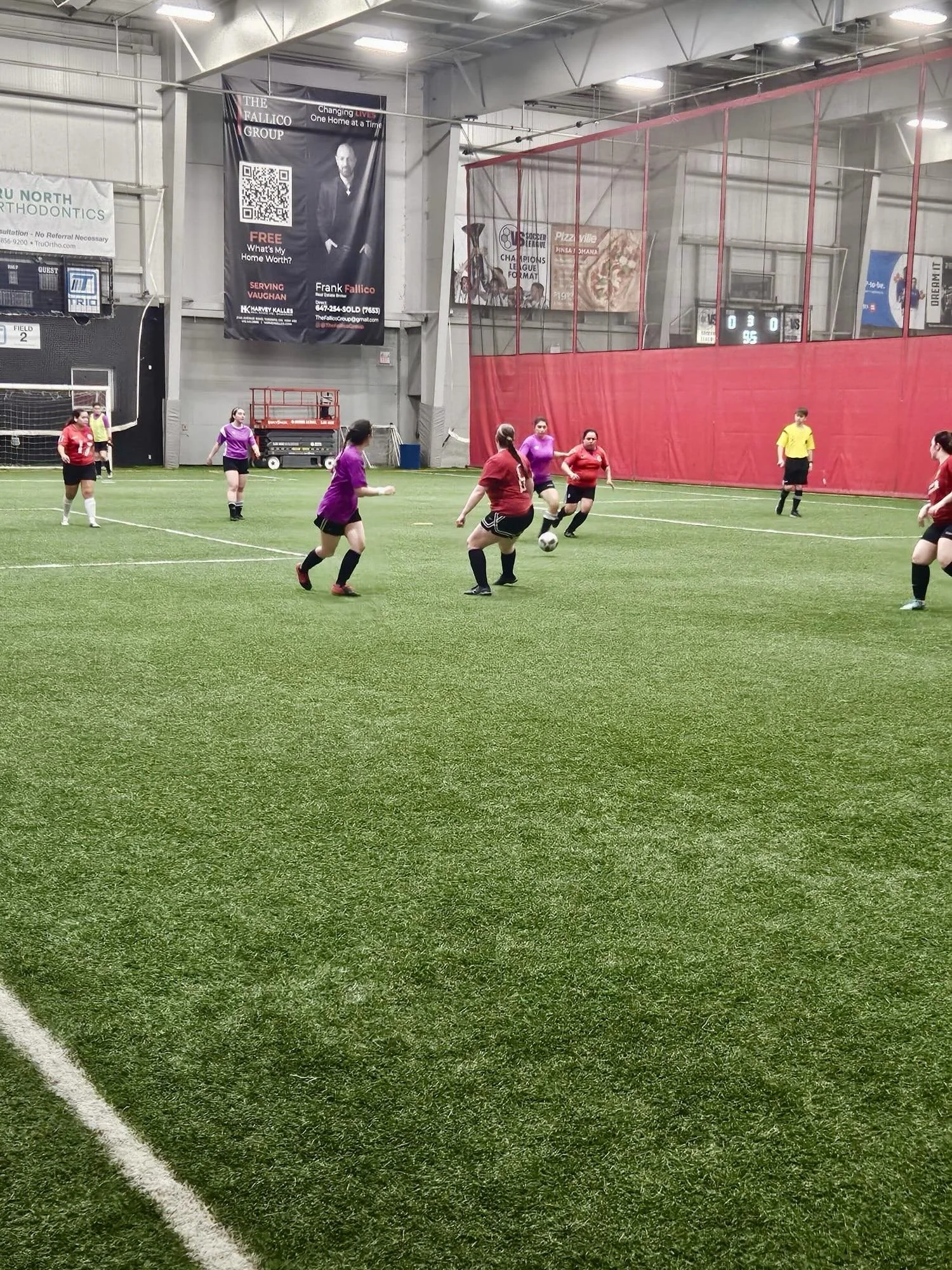 Back from the long weekend break with some great action from this past Monday night ⚽️🔥

#Ladyshootersvaughan #Ladyshooterssoccer