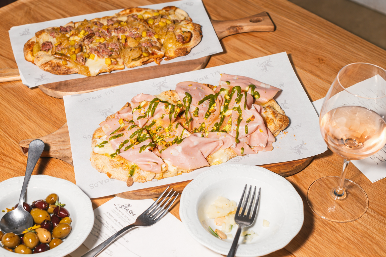 ALL ROADS Pinseria + Enoteca