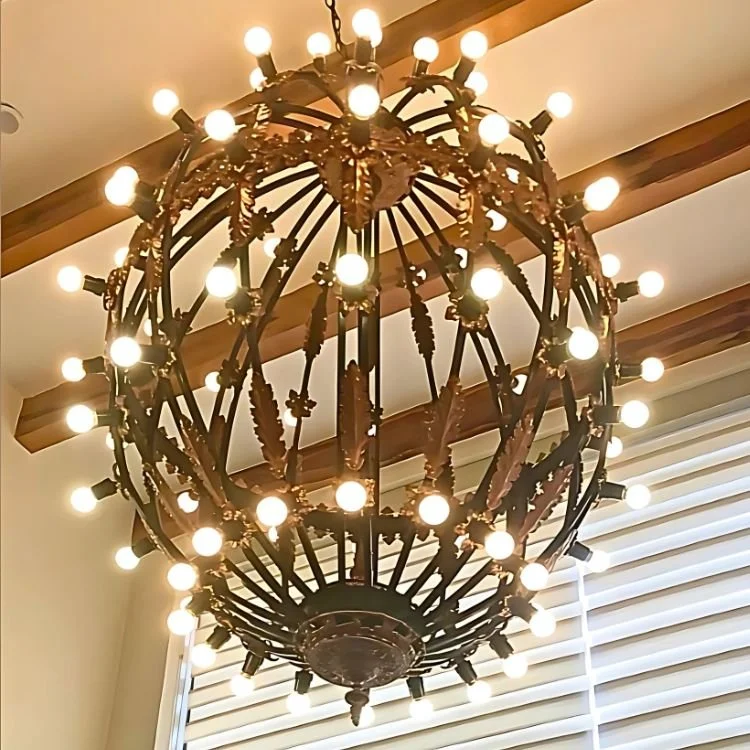 Lámpara colgante vintage de hierro forjado y bronce con 52 luces estilo Grand Central Terminal