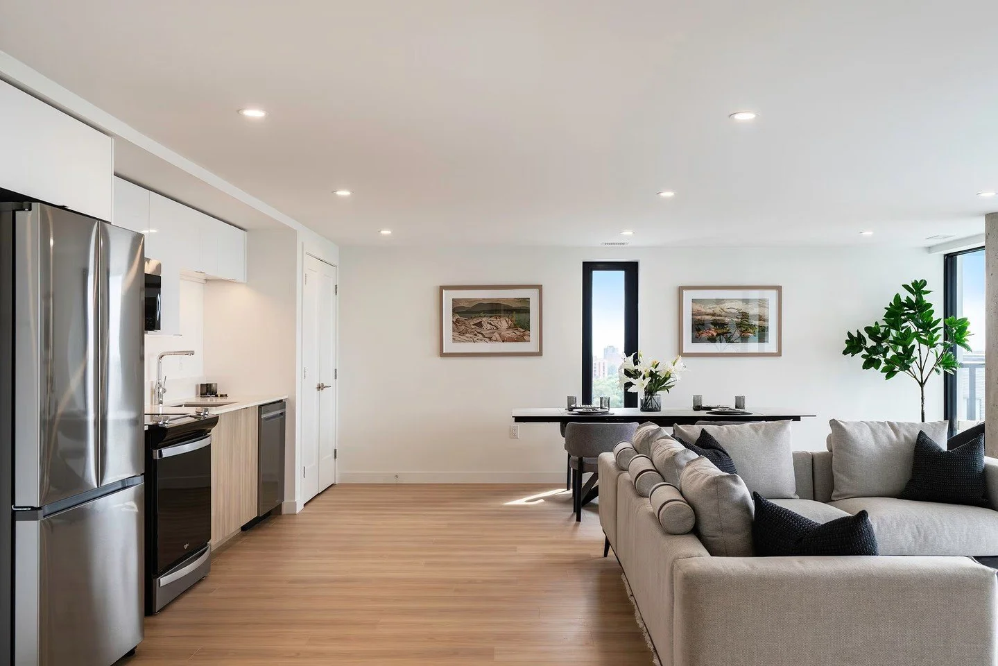 Elevate your lifestyle at Richmond Yards. Discover luxury spaces designed for modern living&mdash;schedule your tour today. https://1l.ink/FDSCX2G