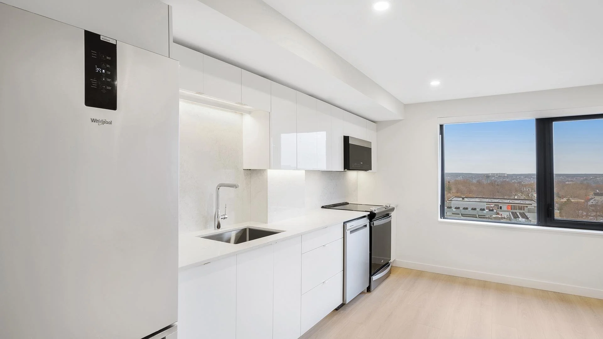 6100 Almon apt-1108-3.jpg