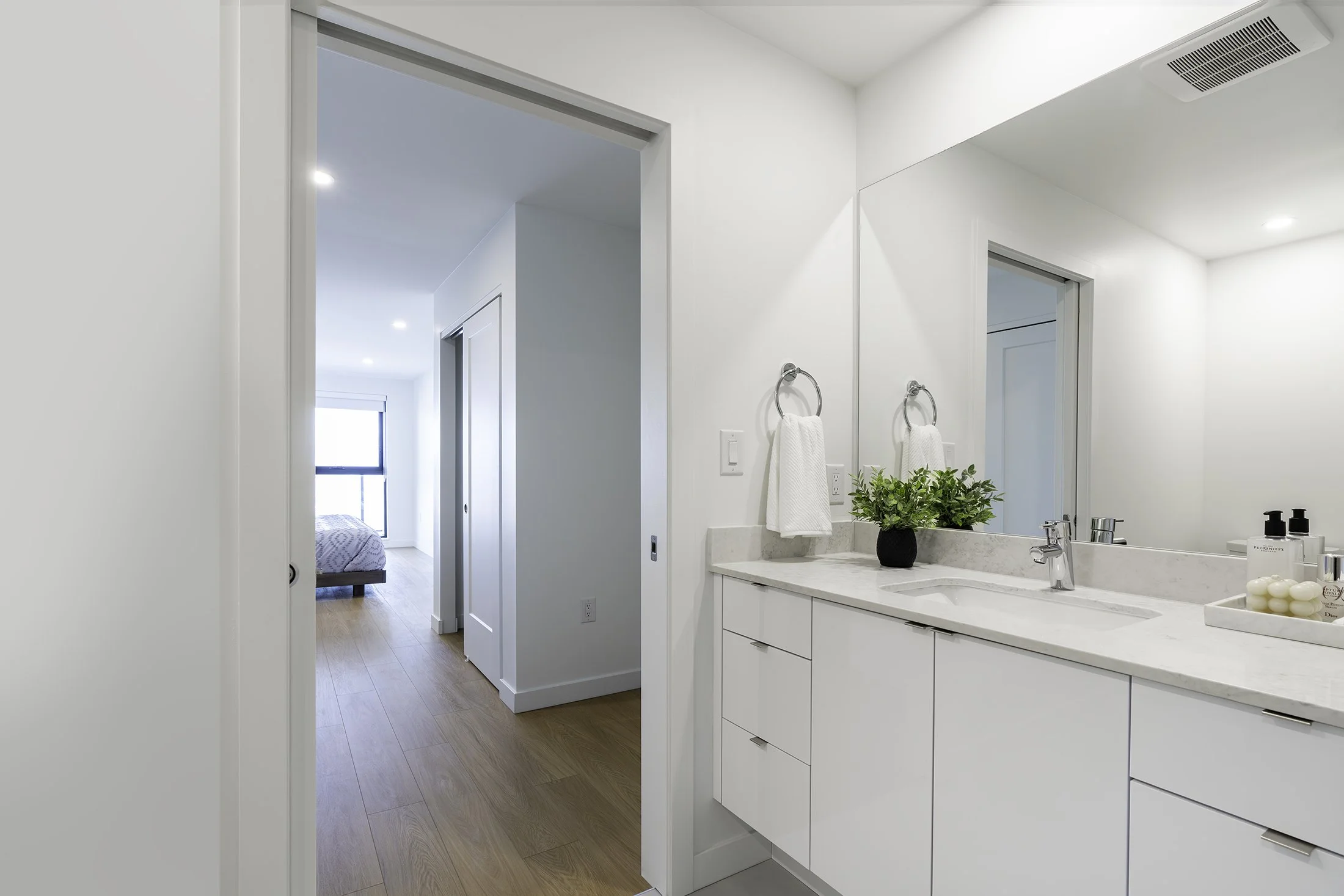 RY Unit 2305 030.jpg