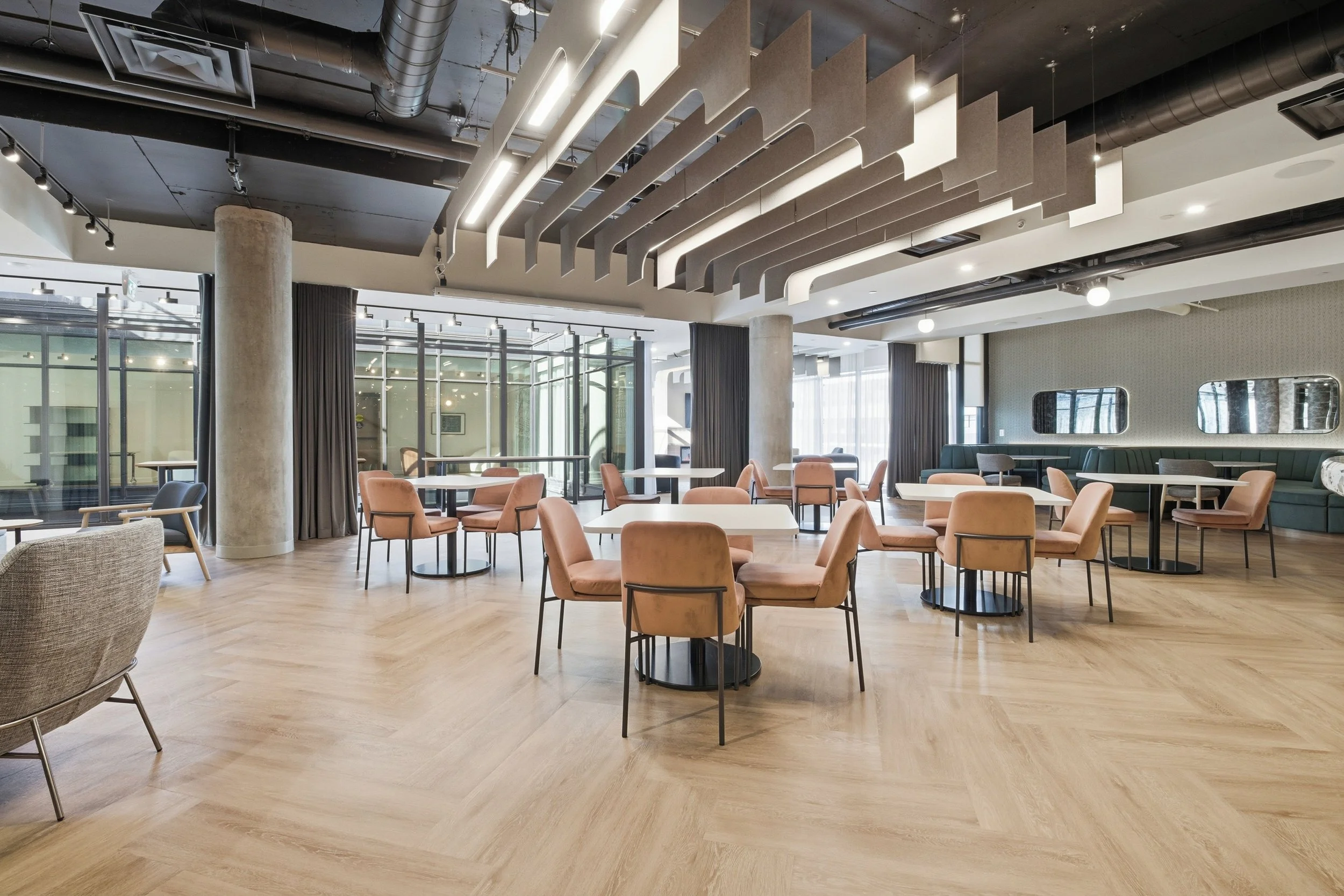 LOUNGE-05.jpg