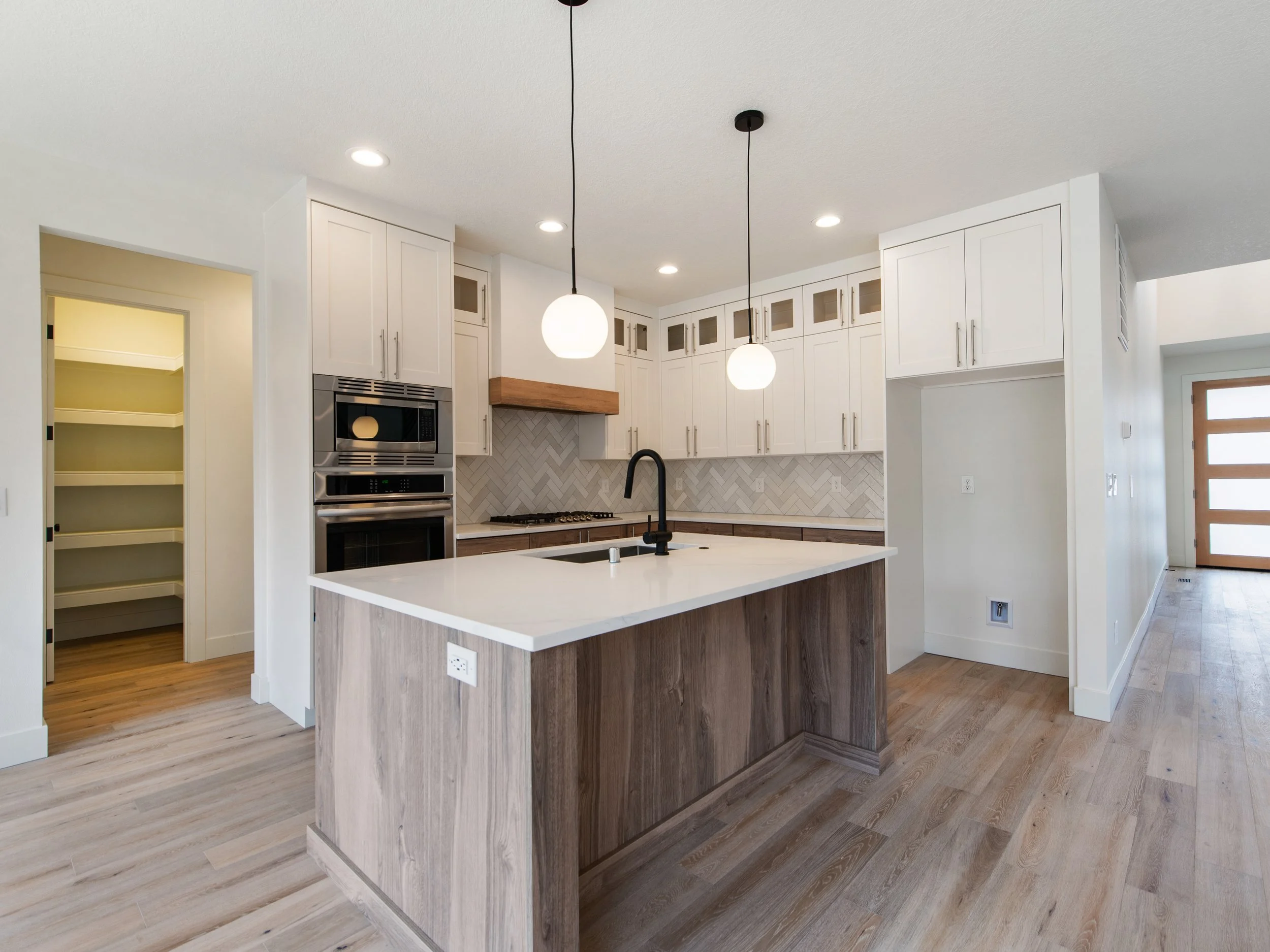 14514 NE 10th Ave (32 of 42).jpg