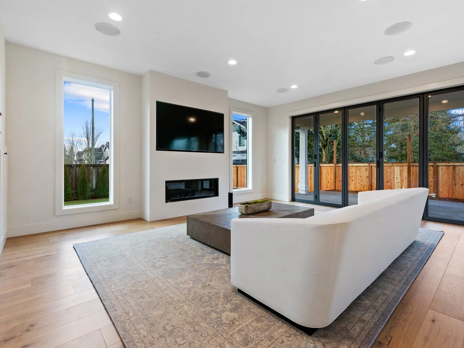 805 NE 146th St (1 of 15).JPG