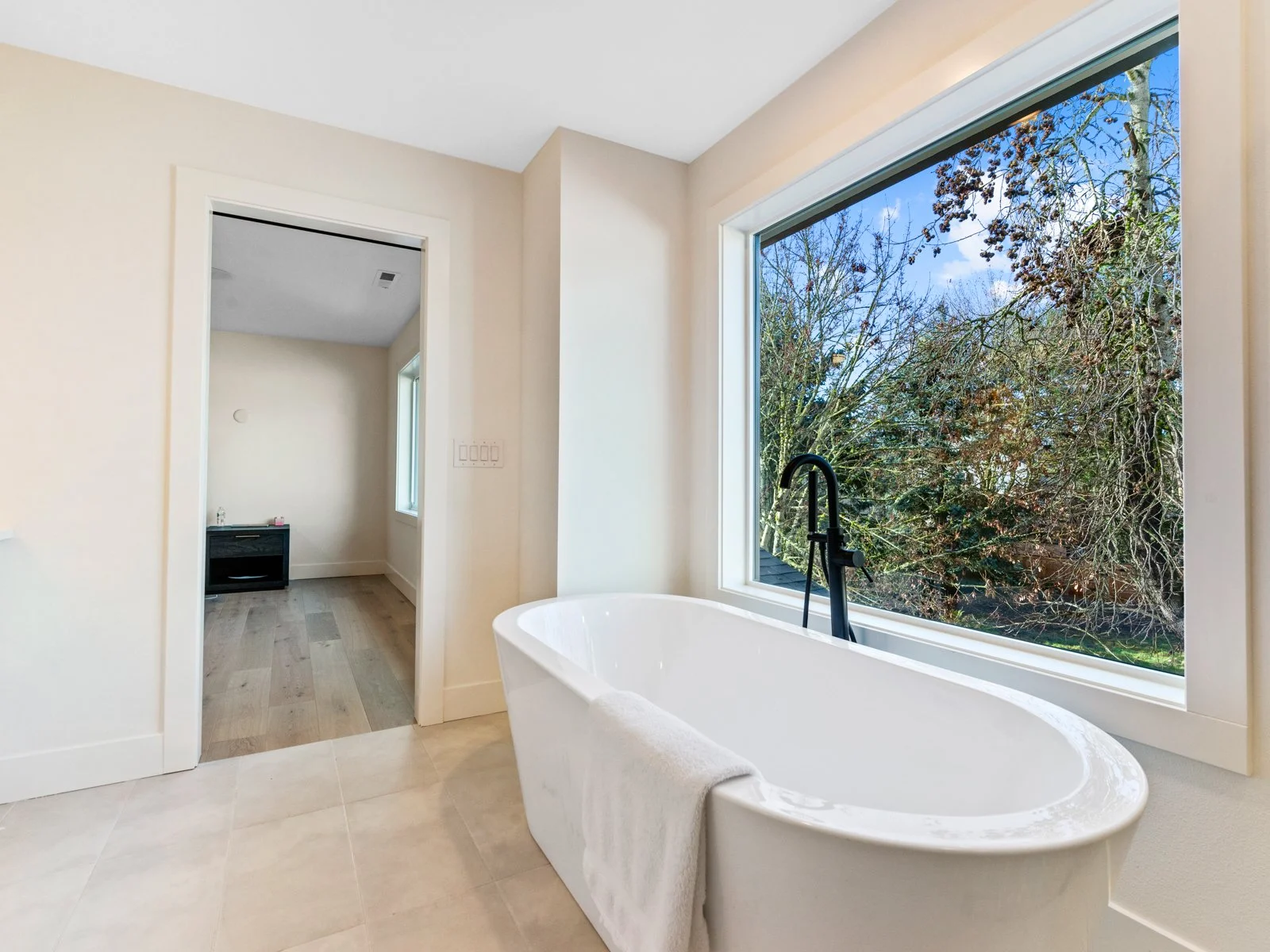 805 NE 146th St (14 of 15).JPG