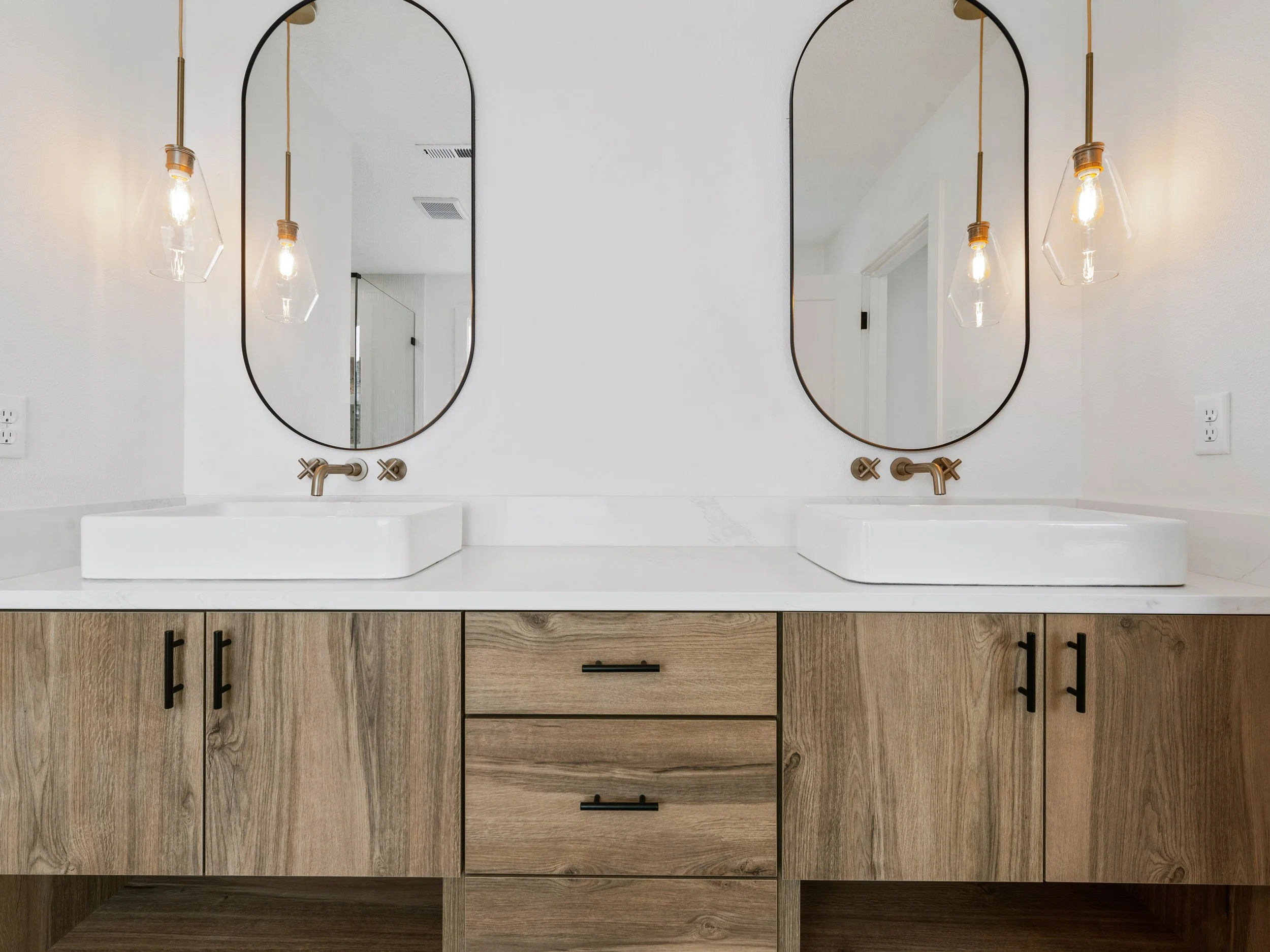 907 NE 146th St (13 of 30).jpg