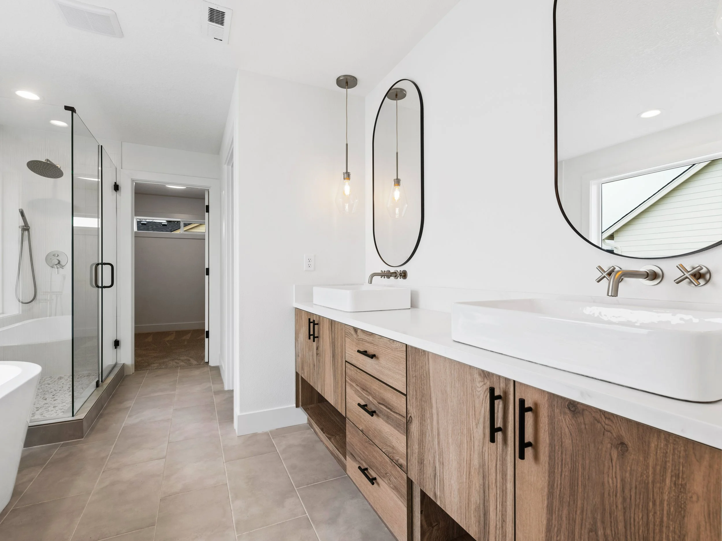 907 NE 146th St (12 of 30).jpg