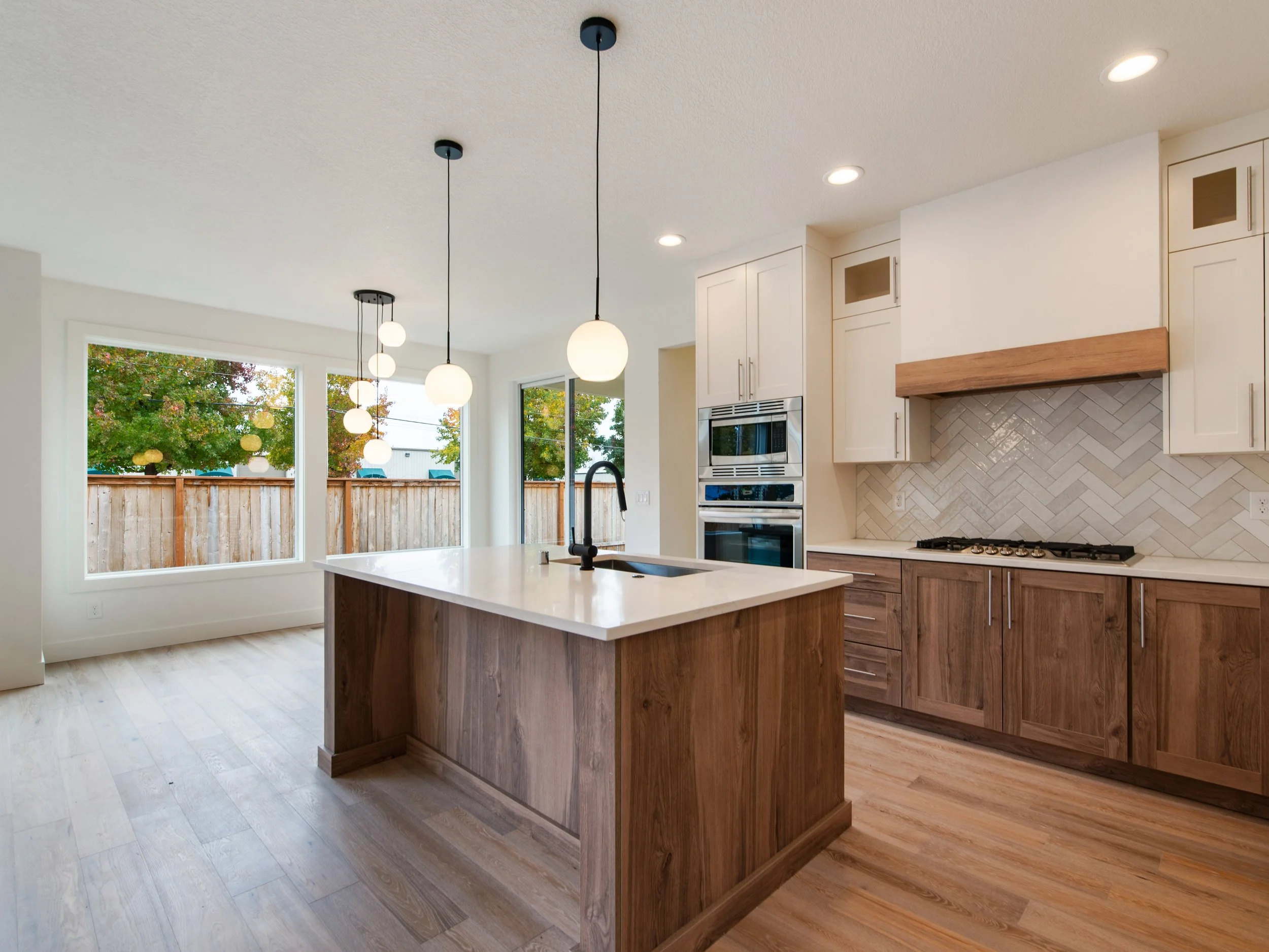 14514 NE 10th Ave (36 of 42).jpg