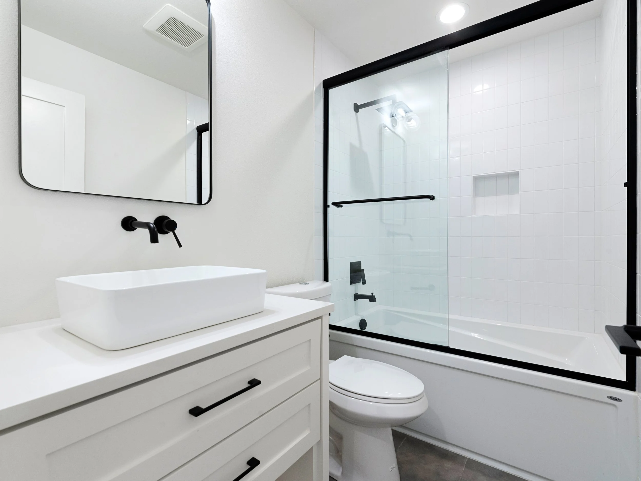 805 NE 146th St-19.JPG